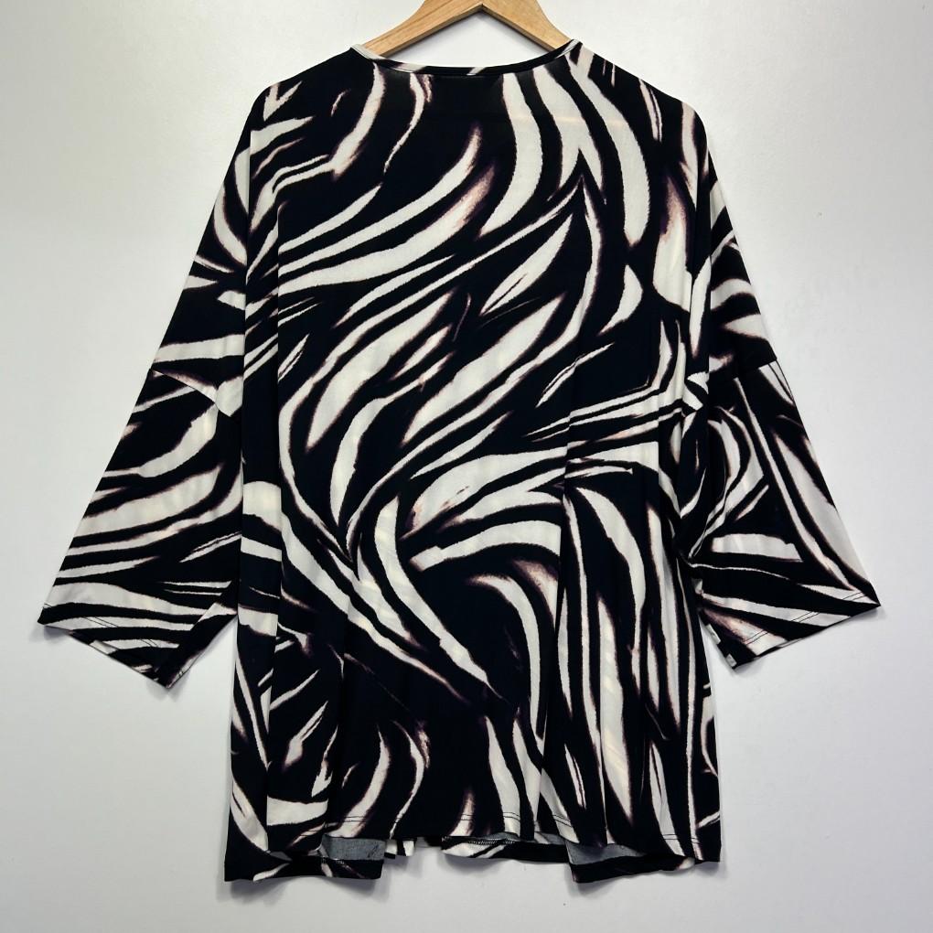 Beme Black Zebra Print Top - Size 22/XL