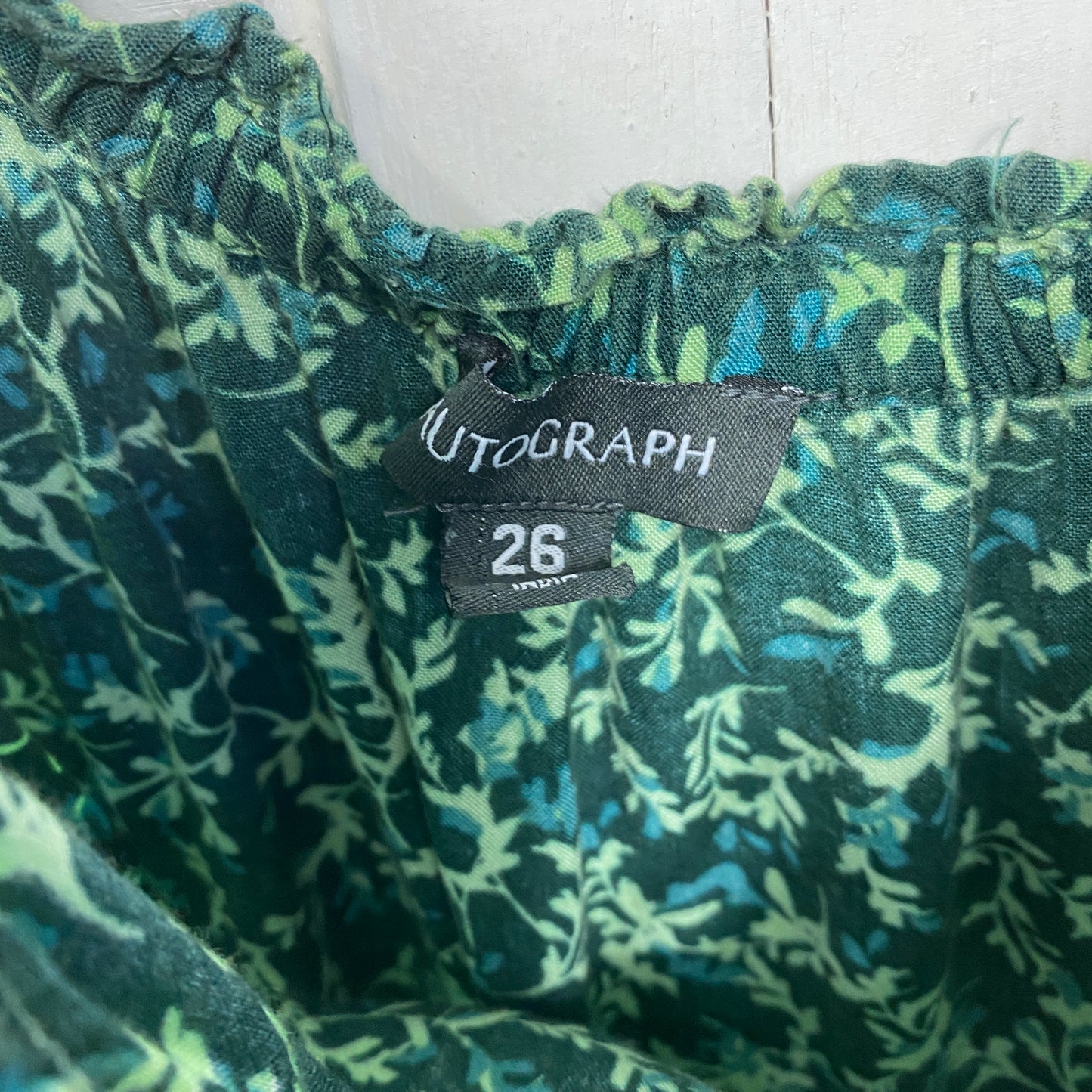 Autograph Top Size 26 Plus Green Floral Long Sleeve Viscose