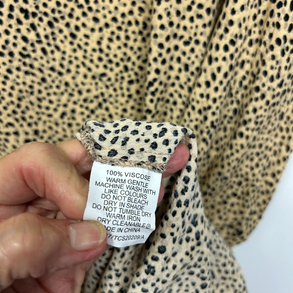 Tokito Curve Leopard Print Top - Size 20