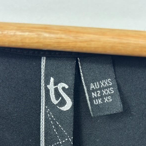 Taking Shape Black Top - Size 12/14/XXS