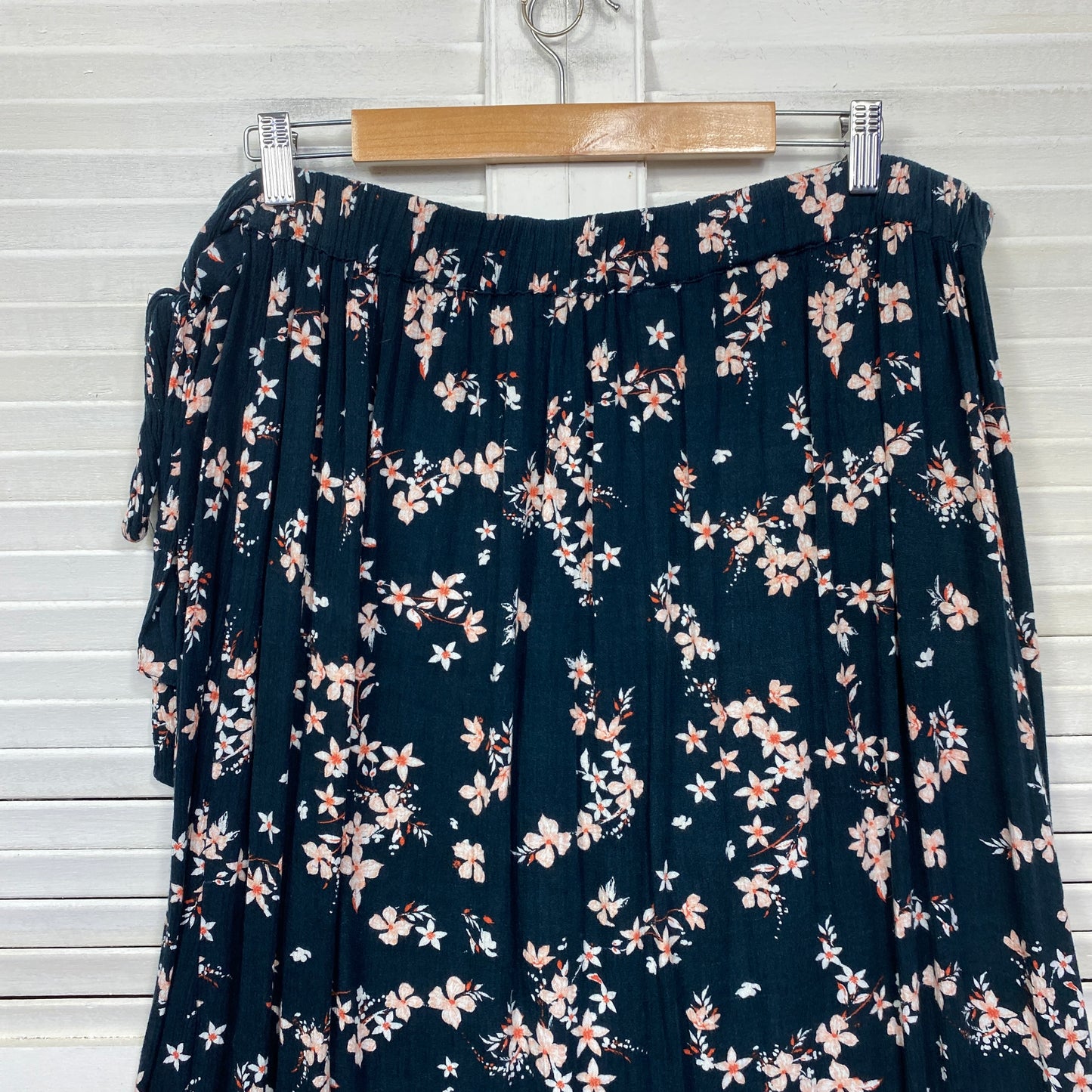 Anko Wrap Skirt Size 20 Blue Floral Midi Length Viscose