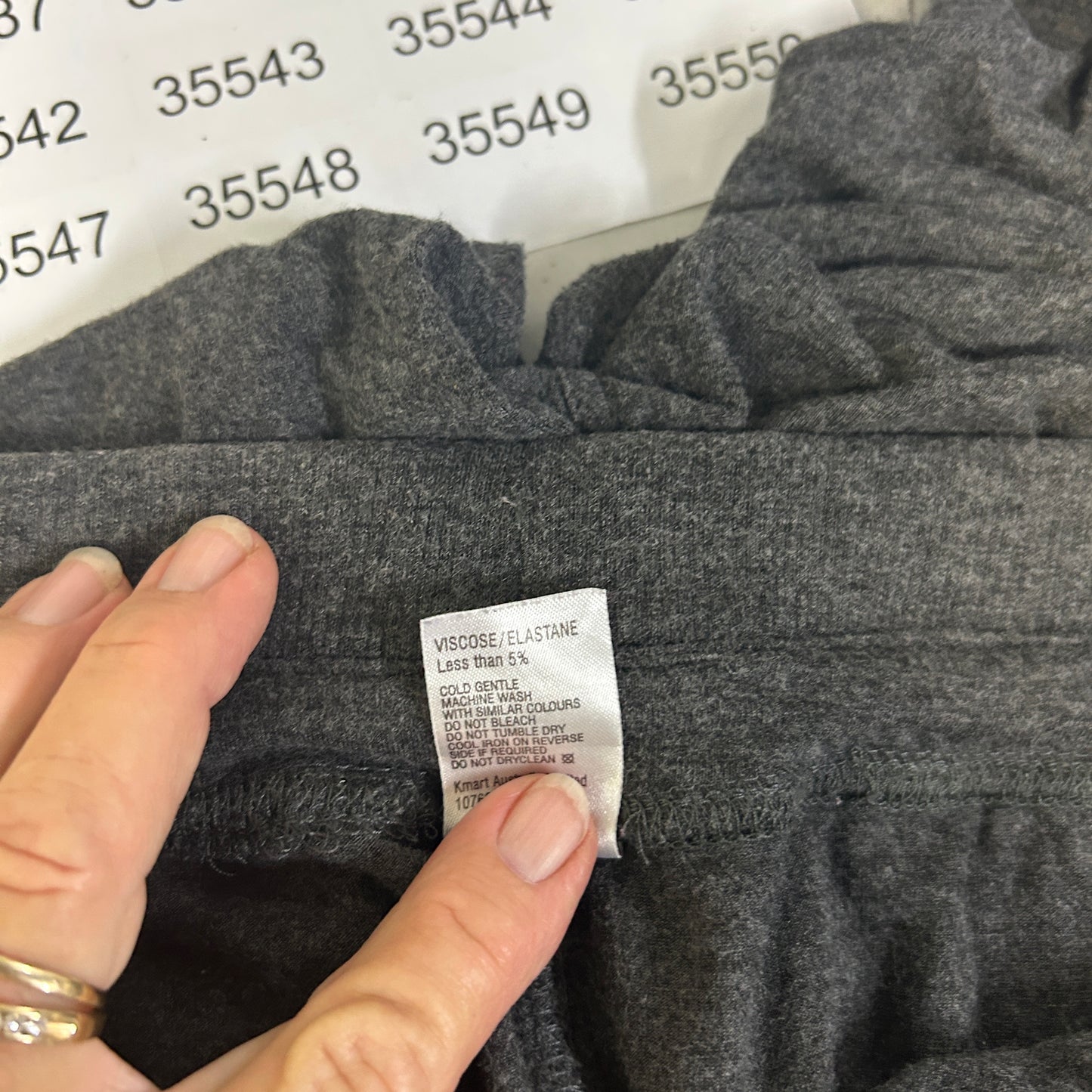 Now Charcoal Cropped Lounge Pants - Size 18