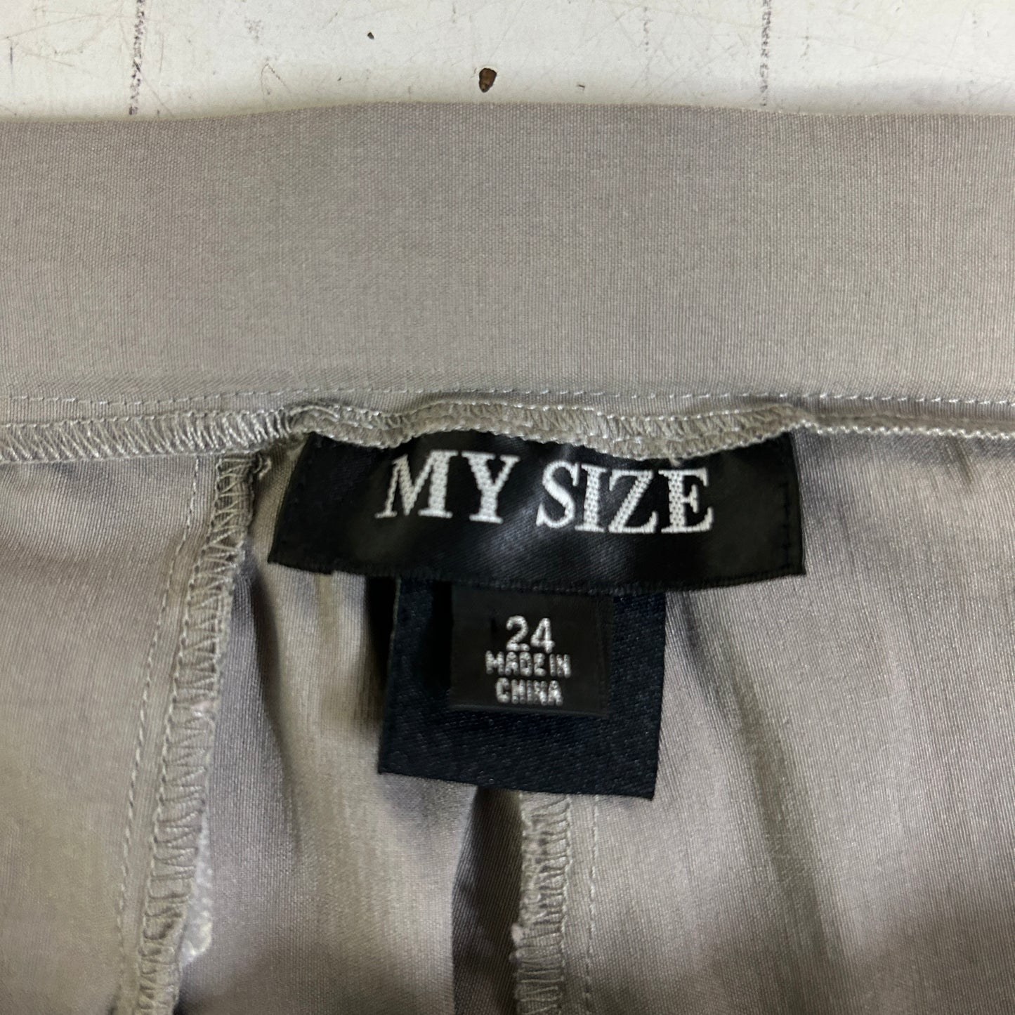 My Size Cropped Capri Pants - Size 24