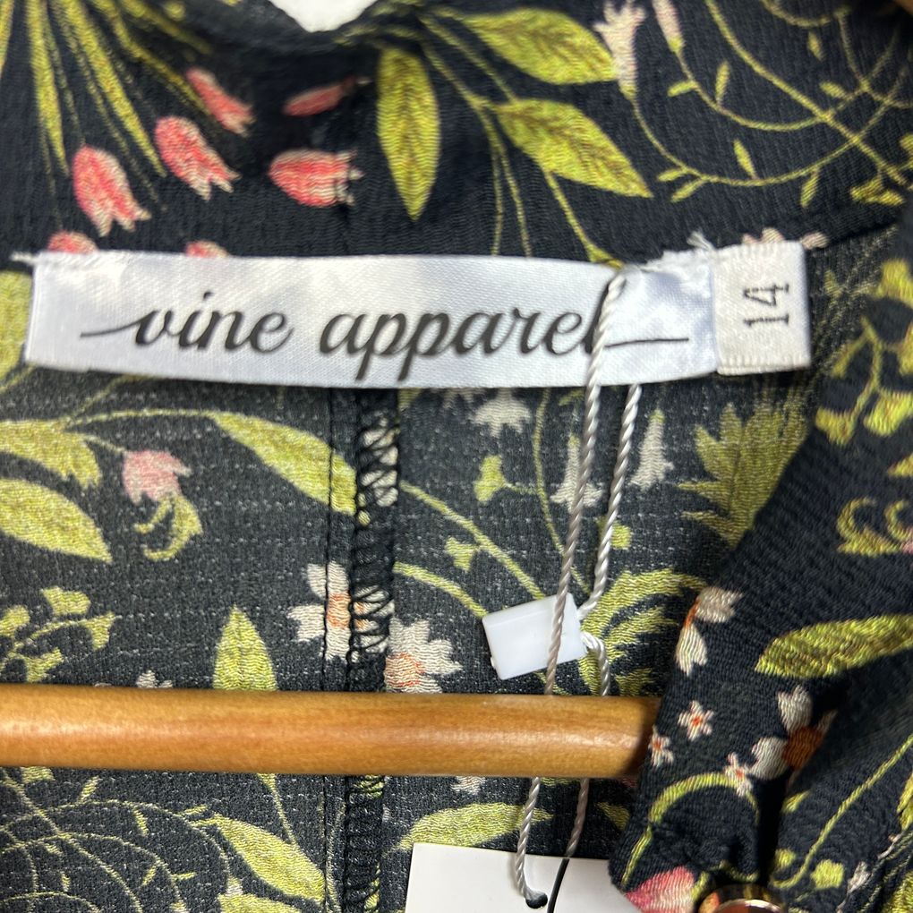 Vine Apparel Black Floral Dress - Size 14