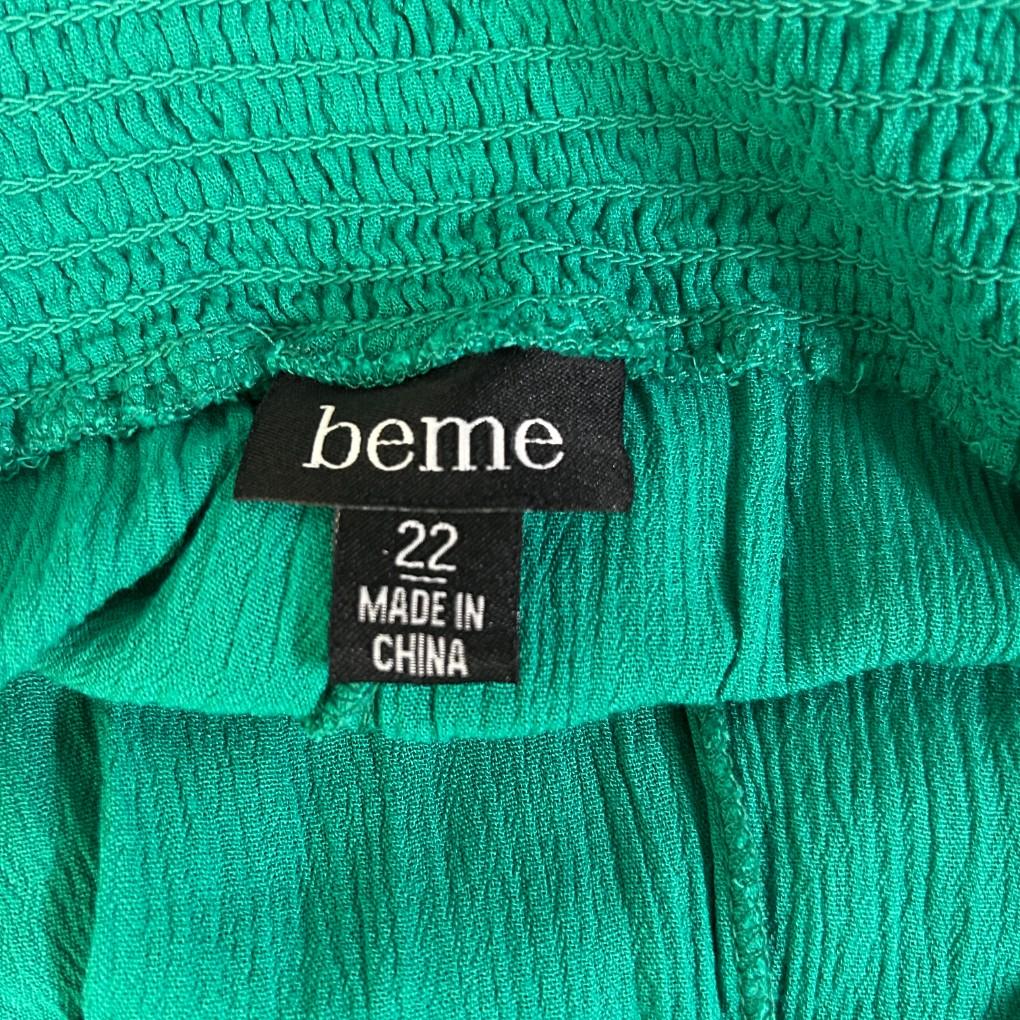 Beme Green Pleated Culottes Cropped Pants - Size 22
