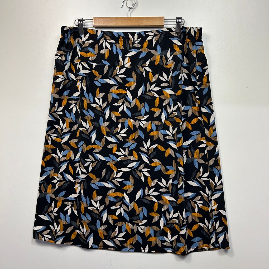 Portofino Black Leaf Print Top and Skirt Set - Size 16