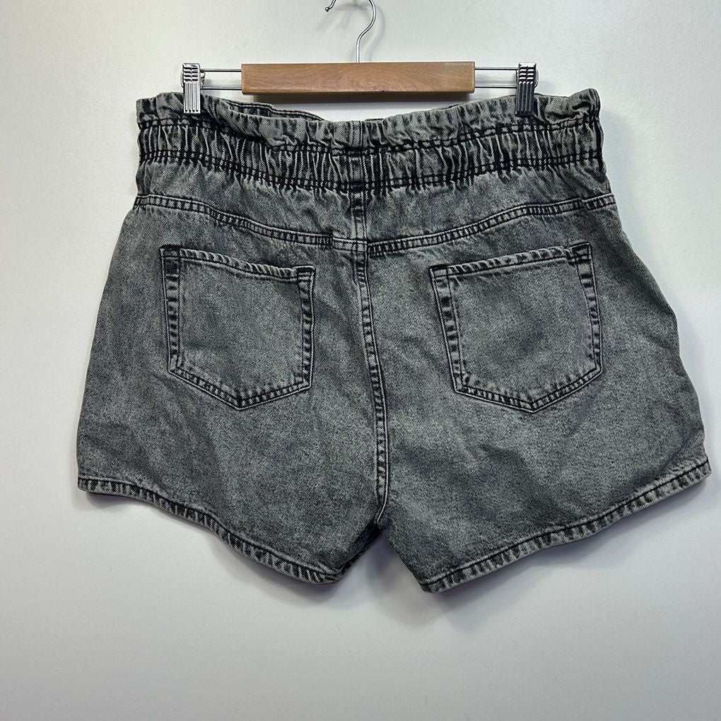 Target Black Denim Shorts - Size 18