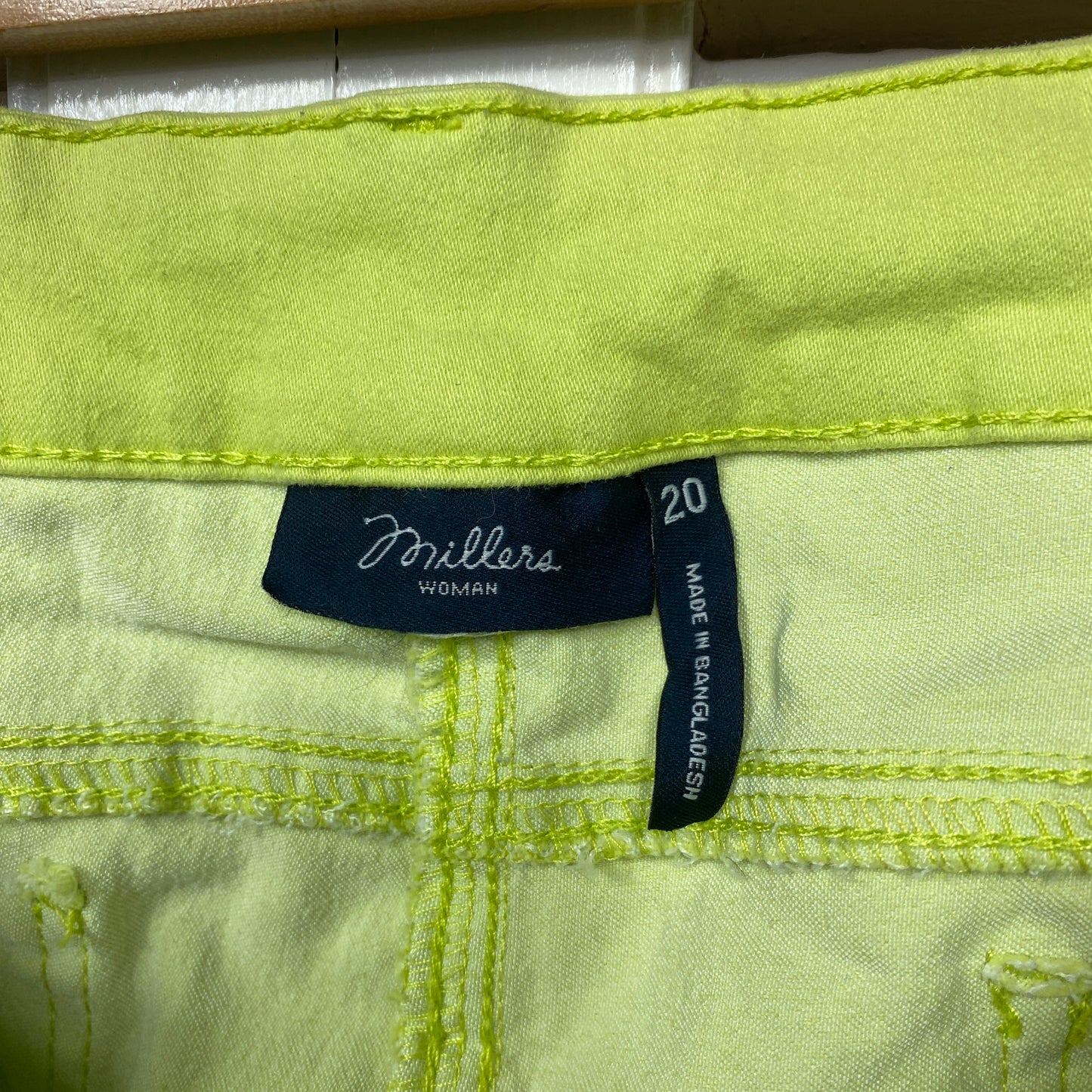 Millers Shorts Size 20 Yellow Pockets Zip Fly