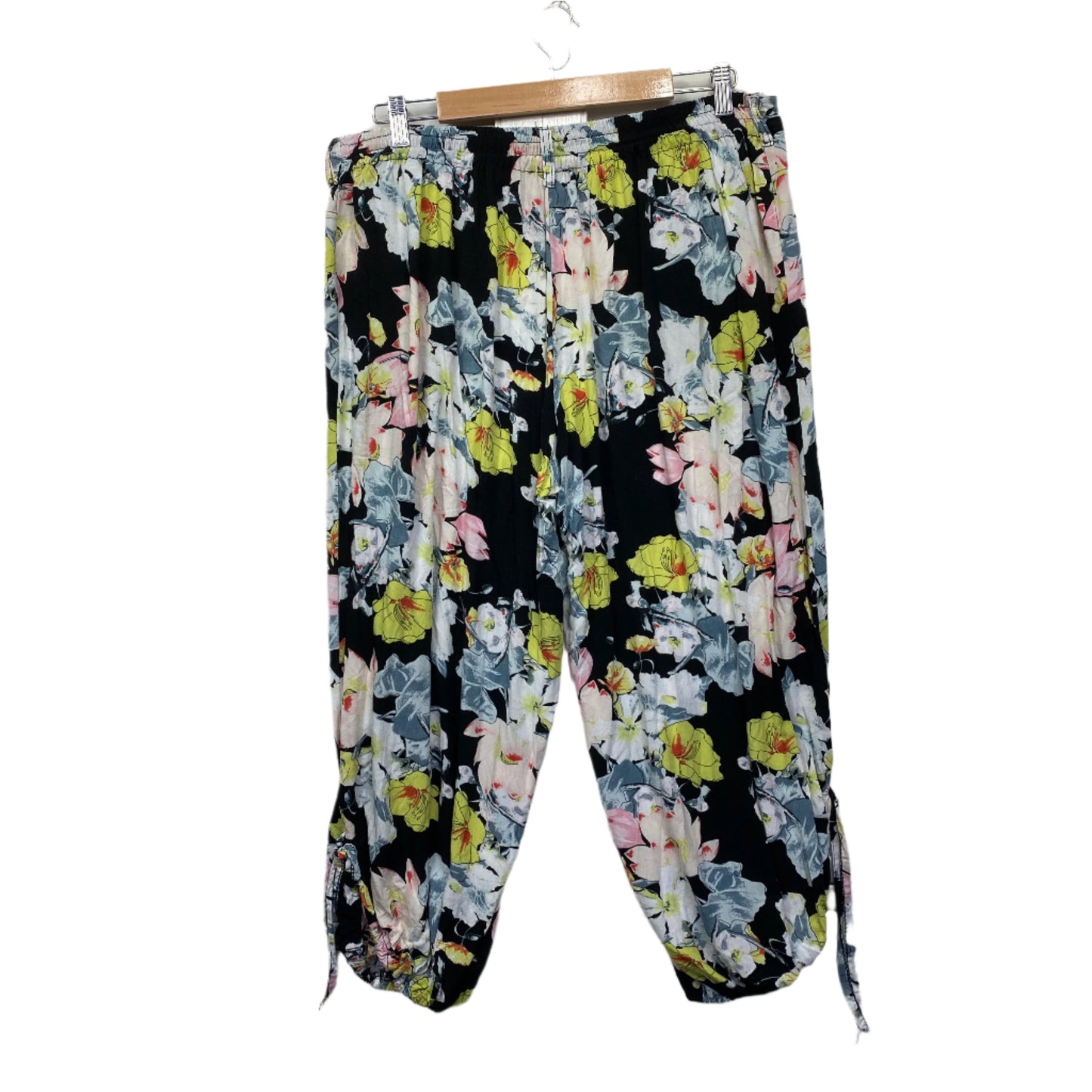 Quelque Cropped Pants Size 16 Multicoloured Floral Pockets