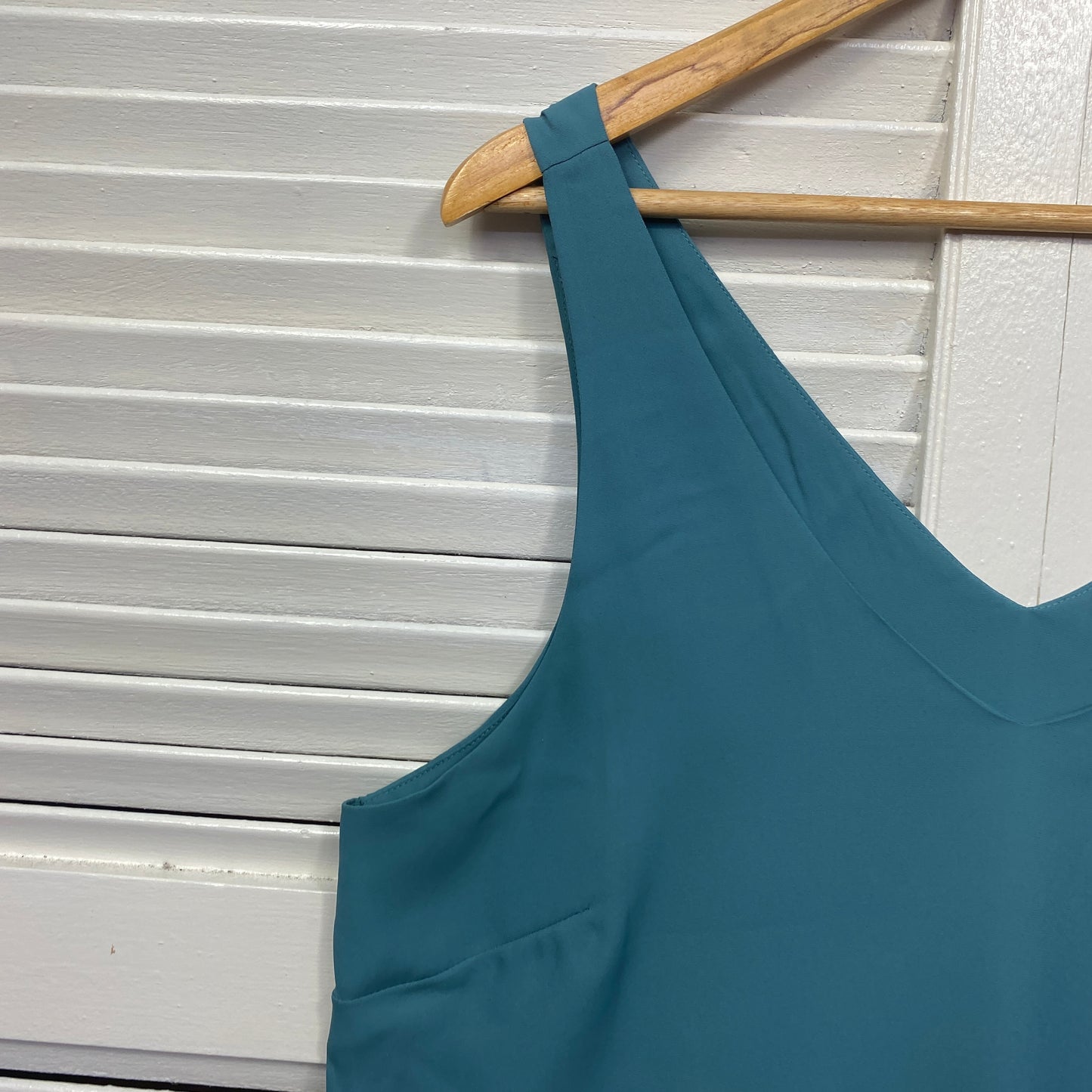 Basque Top Size 14 Sleeveless Teal V Neck