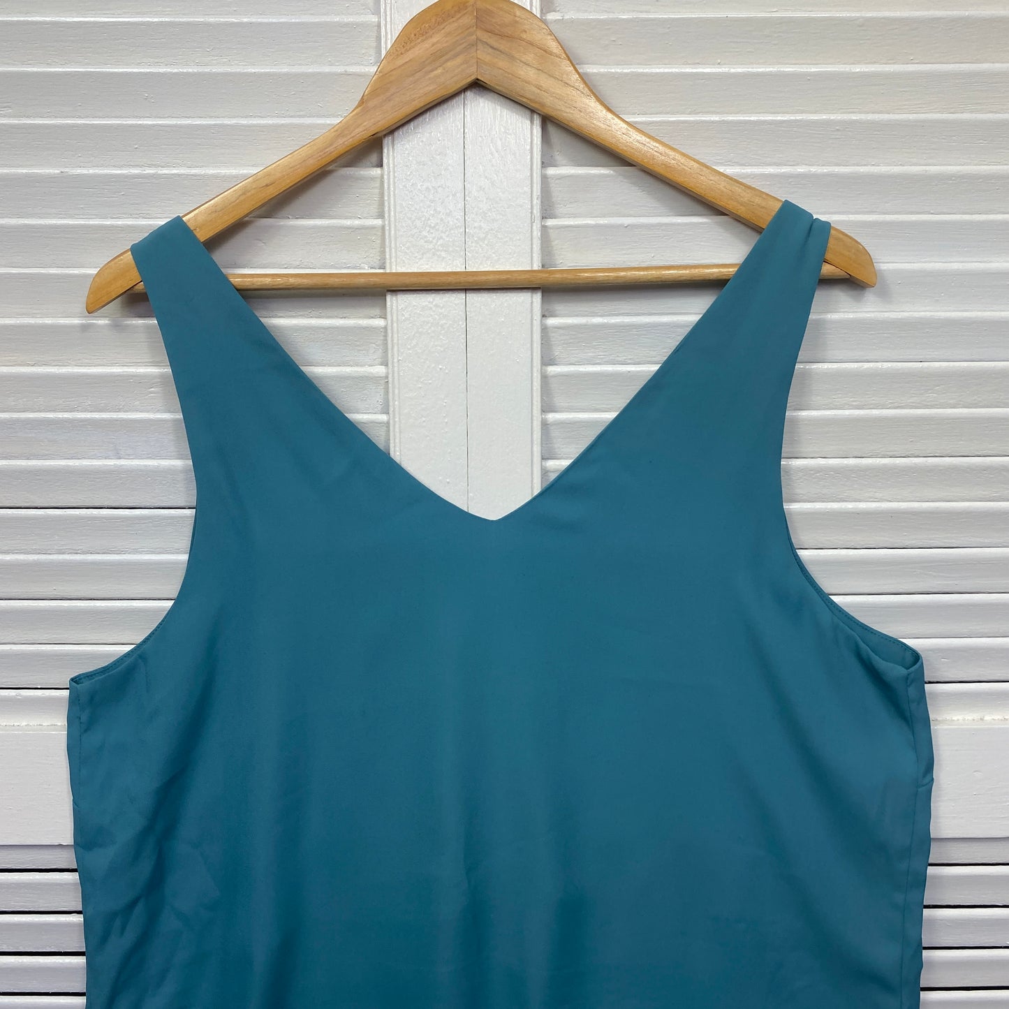 Basque Top Size 14 Sleeveless Teal V Neck