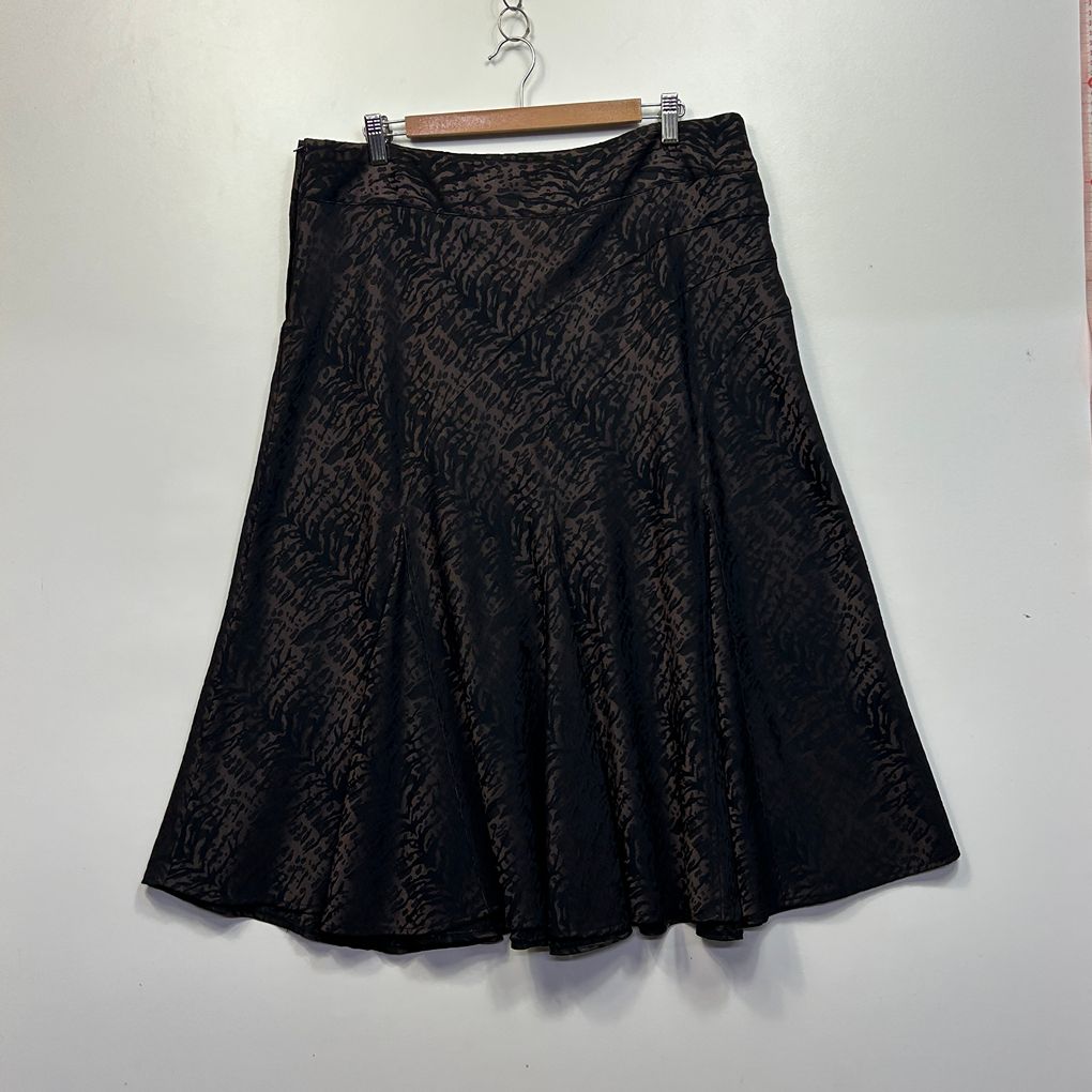 Liz Jordan Black Print Skirt - Size 16