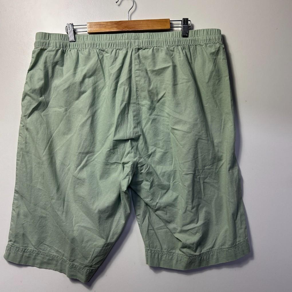 Suzanne Grae Green Shorts - Size 20