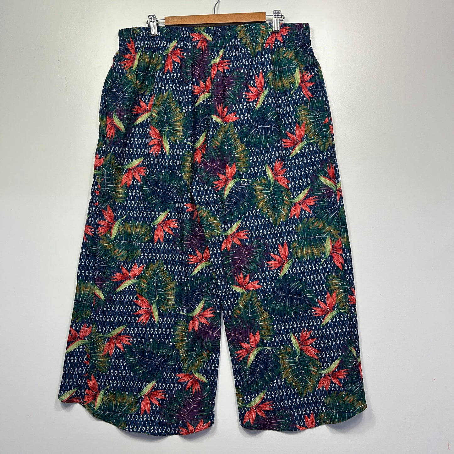 Rockmans Navy Blue Tropical Floral Print Culottes - Size 18
