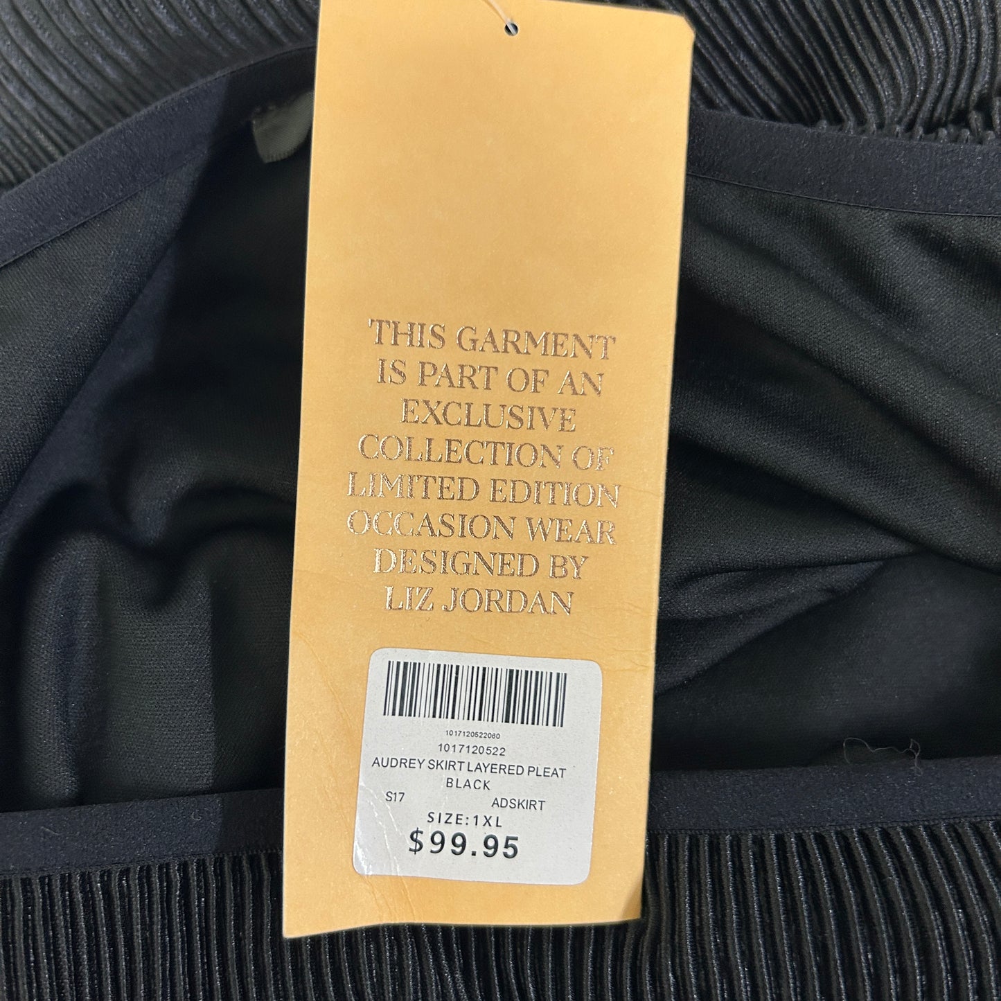 Liz Jordan Black Layered Pleated Skirt - Size 1XL