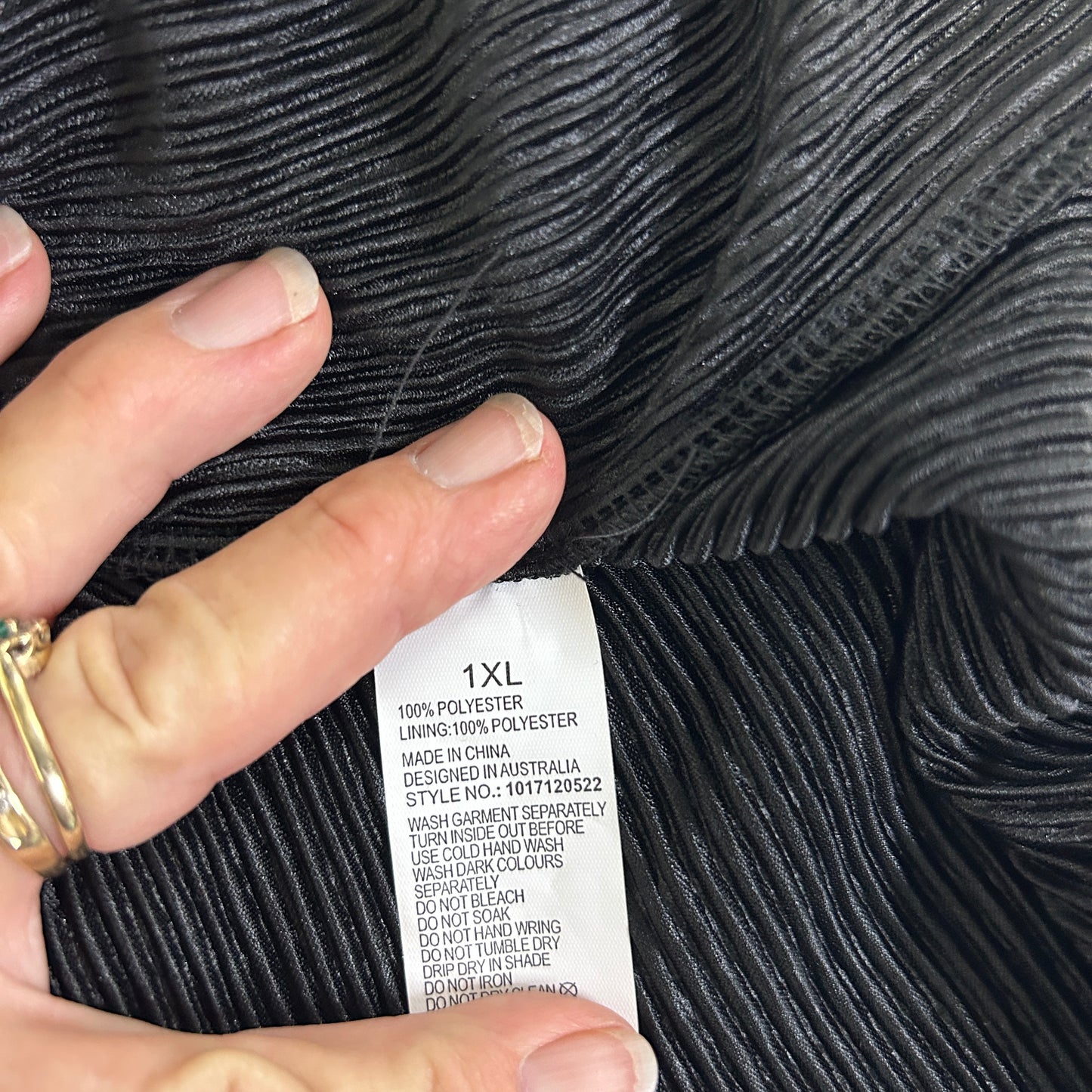 Liz Jordan Black Layered Pleated Skirt - Size 1XL