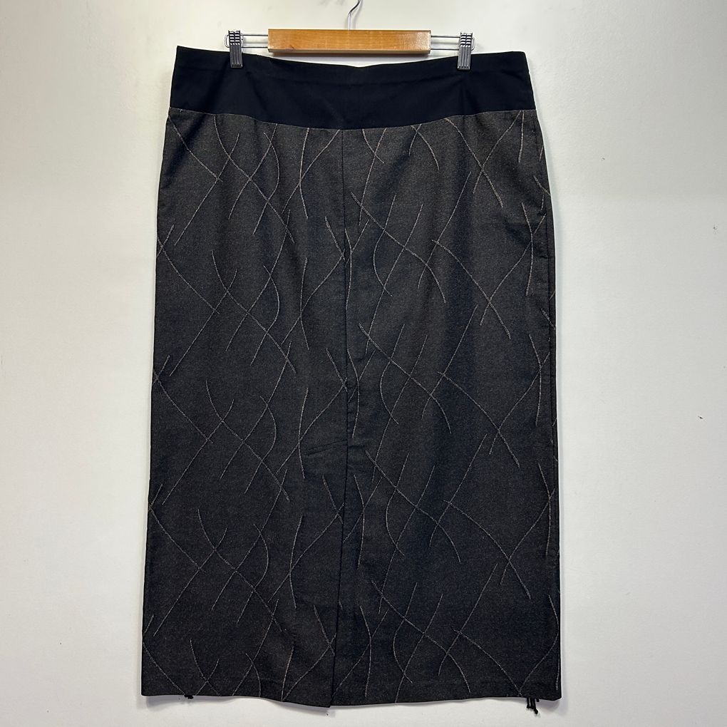 Taking Shape Charcoal Cotton Skirt - Size 18