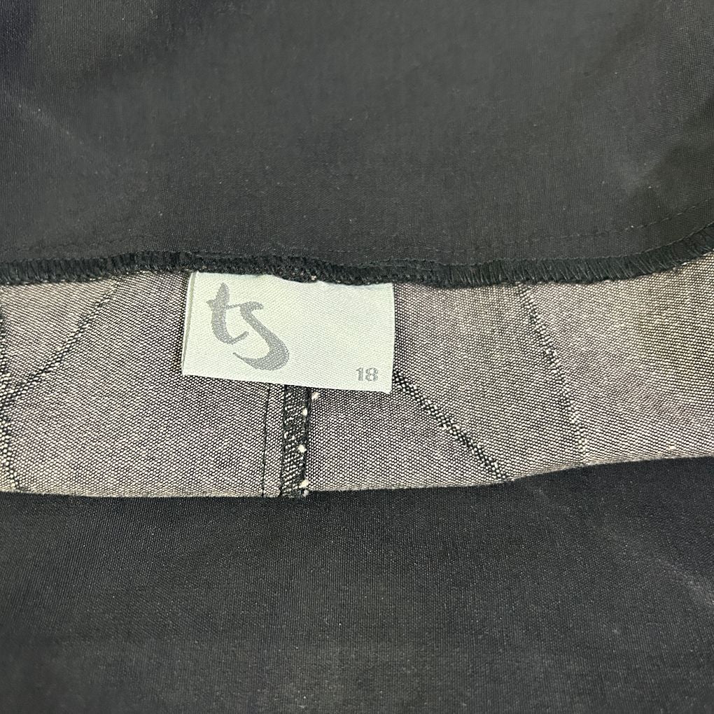 Taking Shape Charcoal Cotton Skirt - Size 18