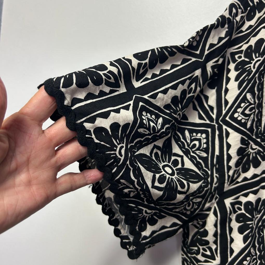 Sportsgirl Black & White Print Shirt - Size 16