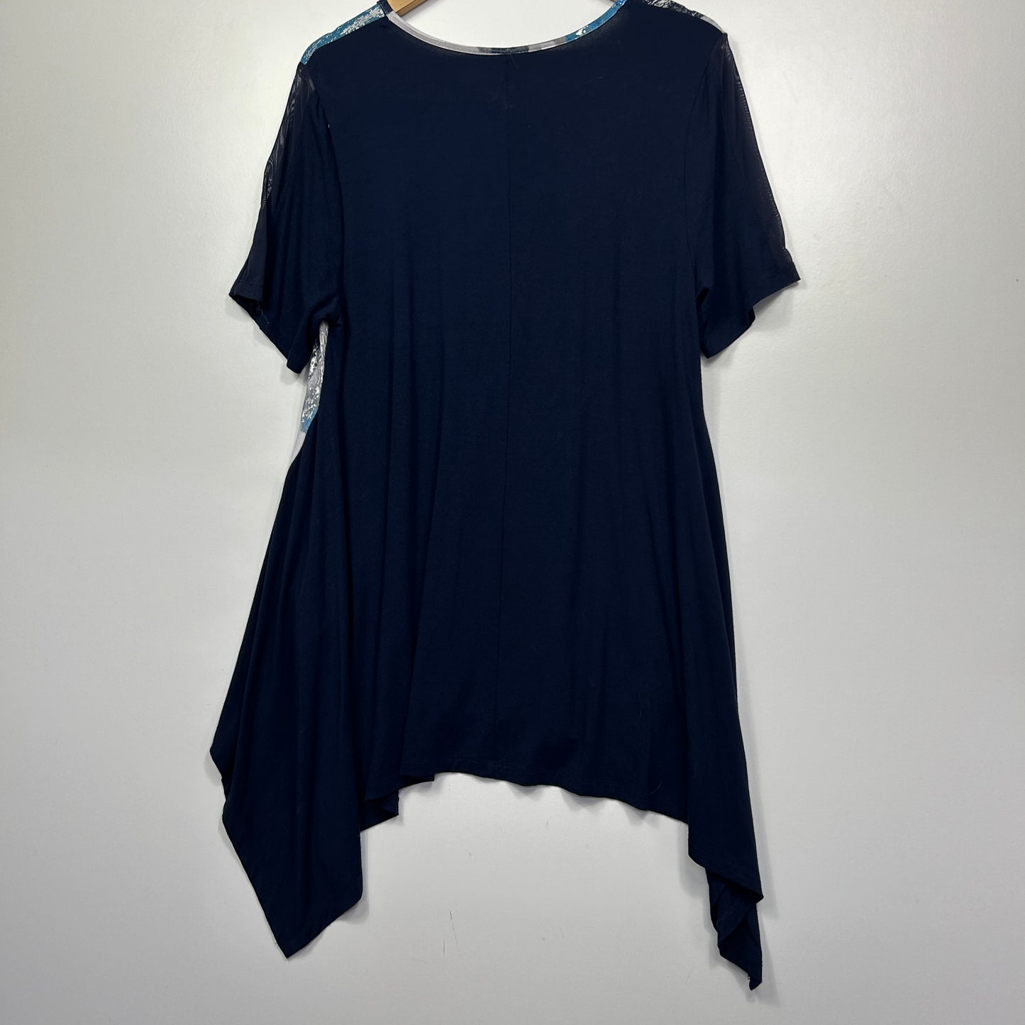 Taking Shape Navy and Grey Abstract Print Tunic - Size 12/14/XXS