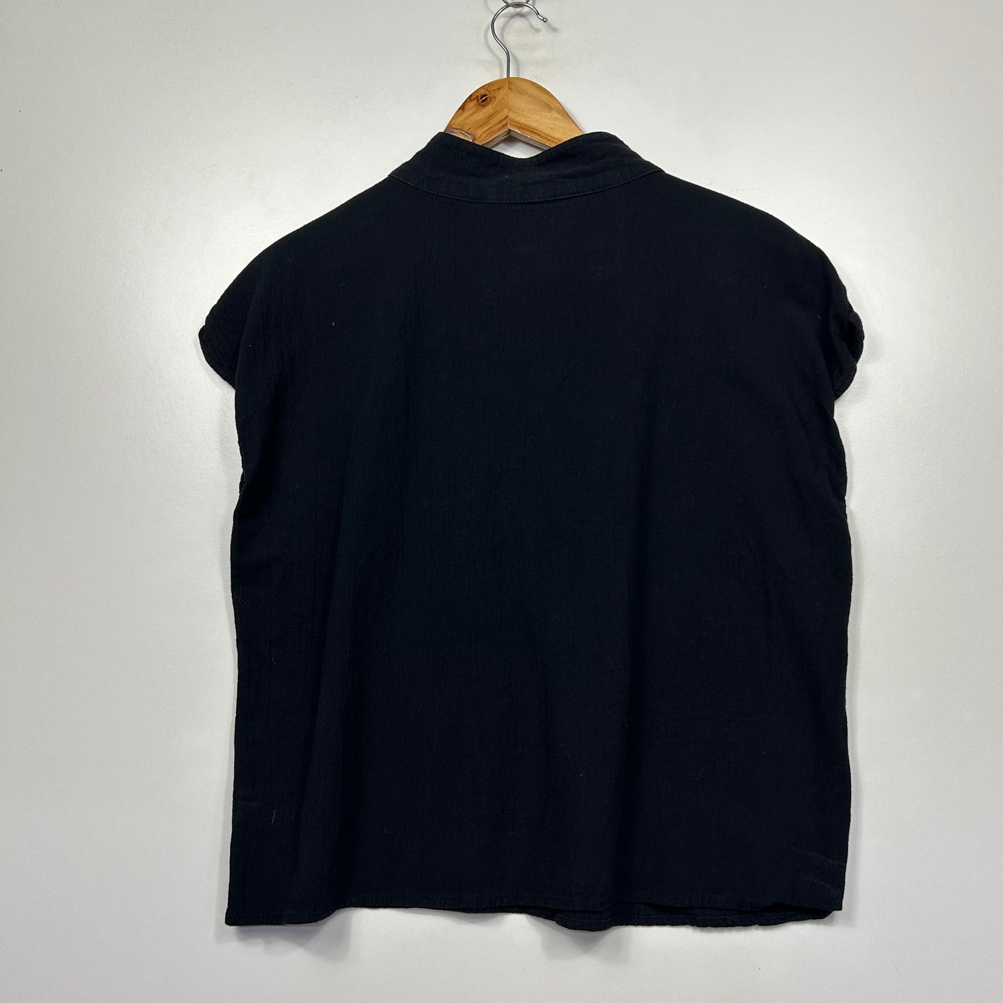 Black Textured Short Sleeve Top - Size 12/14