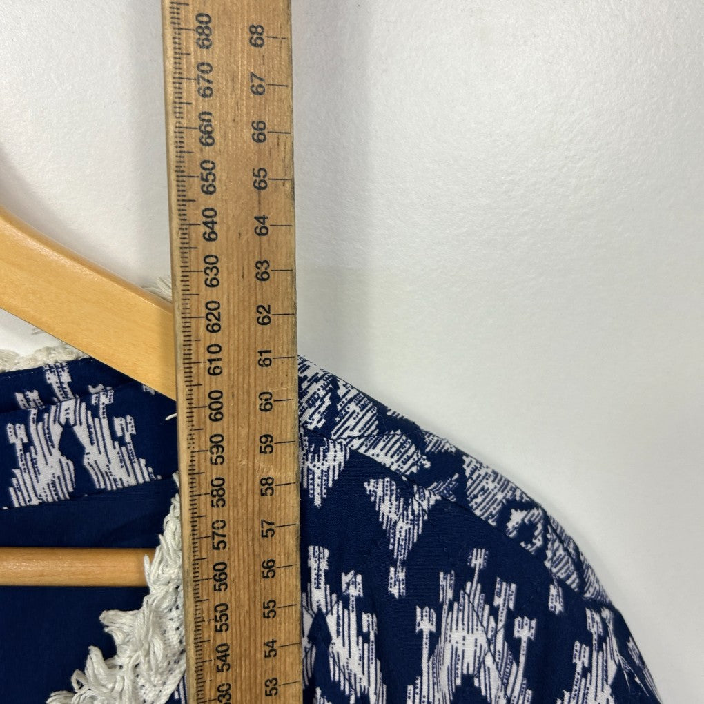 Atmosphere Navy and White Quiltted Jacket - Size 18