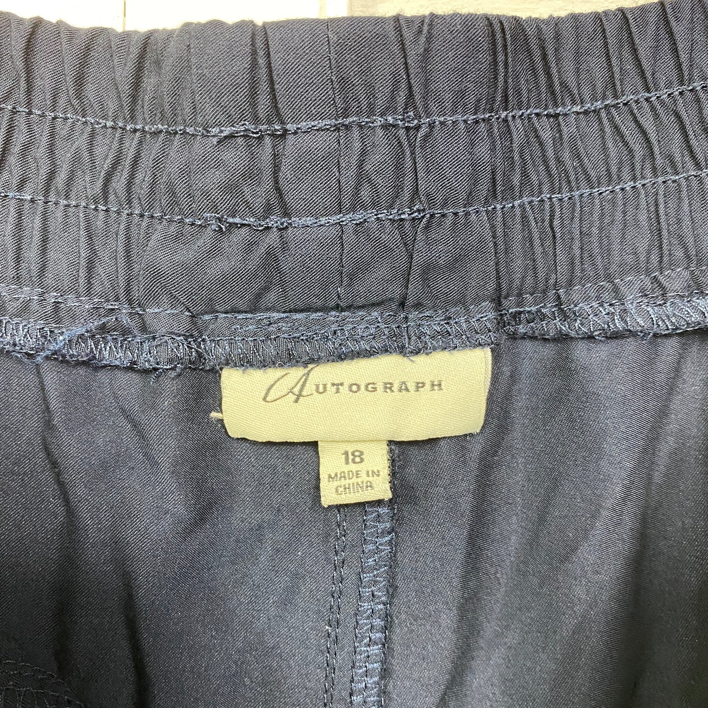 Autograph Pant Size 18 Blue Navy pockets Cropped Ankle Length Viscose