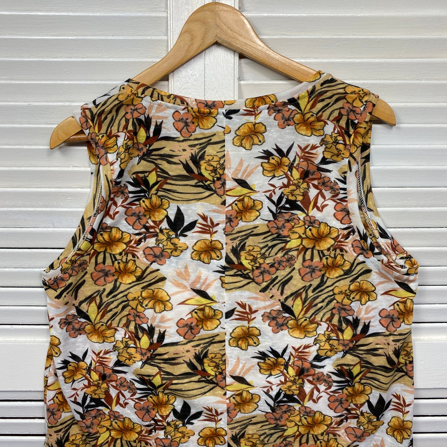 Suzanne Grae Top Size 16 XL Sleeveless Floral