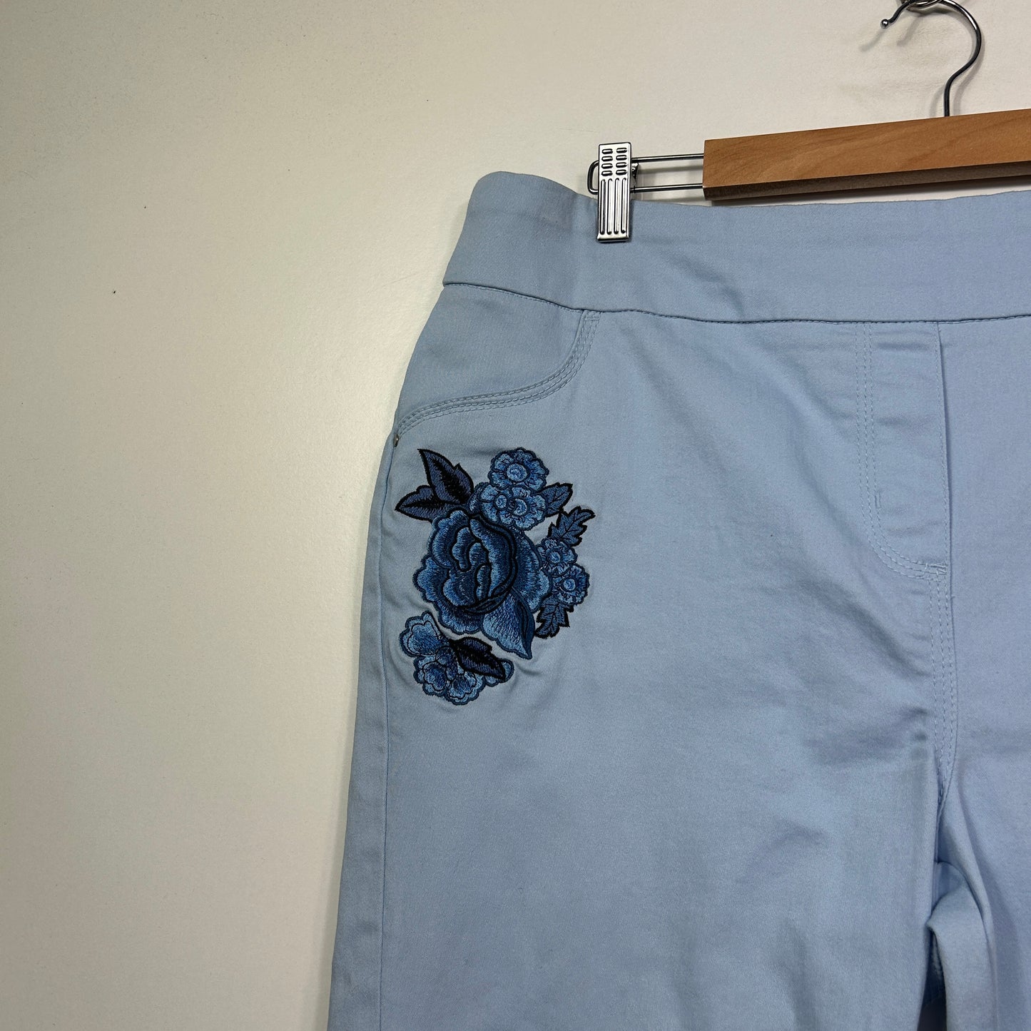 Millers Light Blue Capri Pants with Floral Embroidery - Size 18