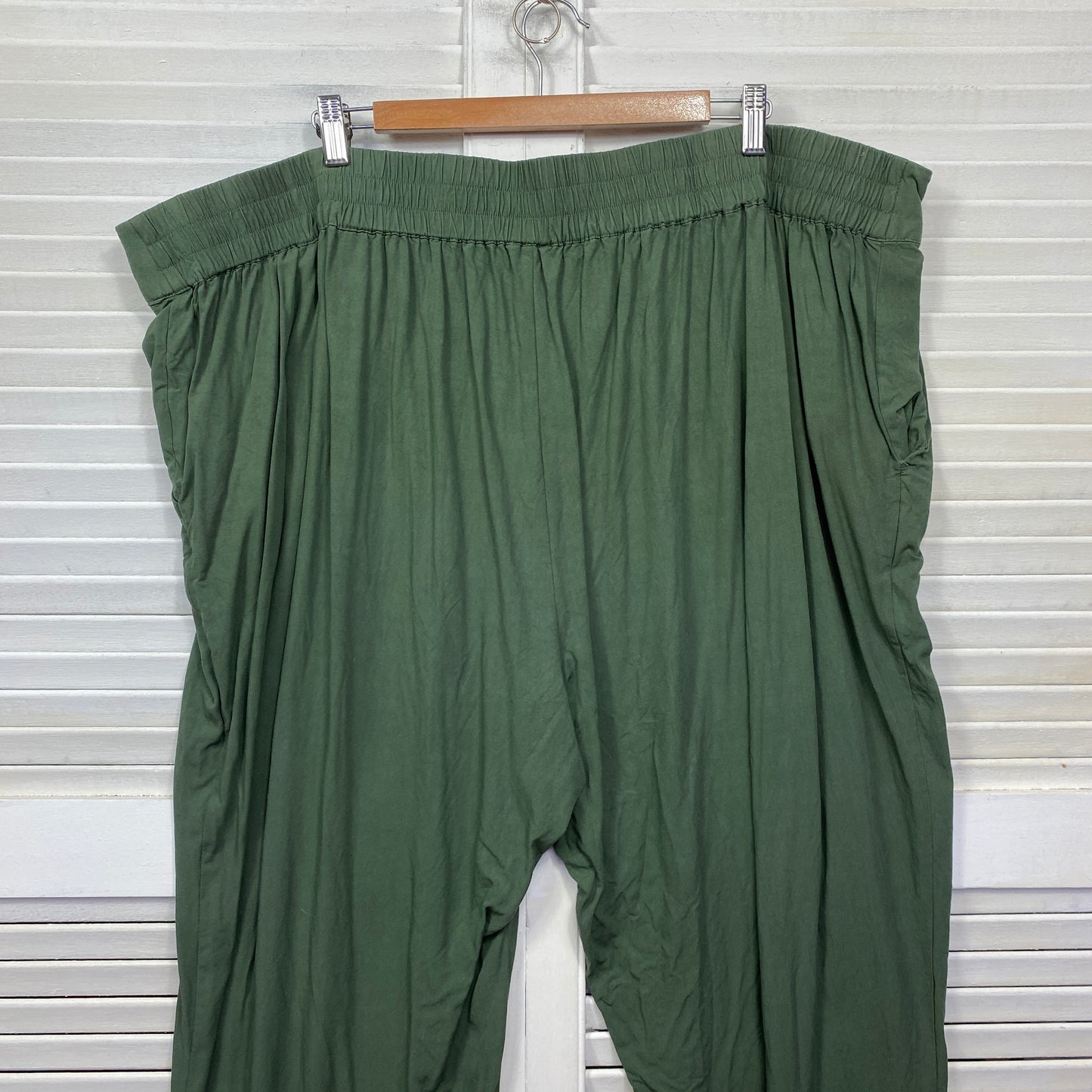 Belle Curve Pants Size 26 Plus Green pockets Elastic Waist