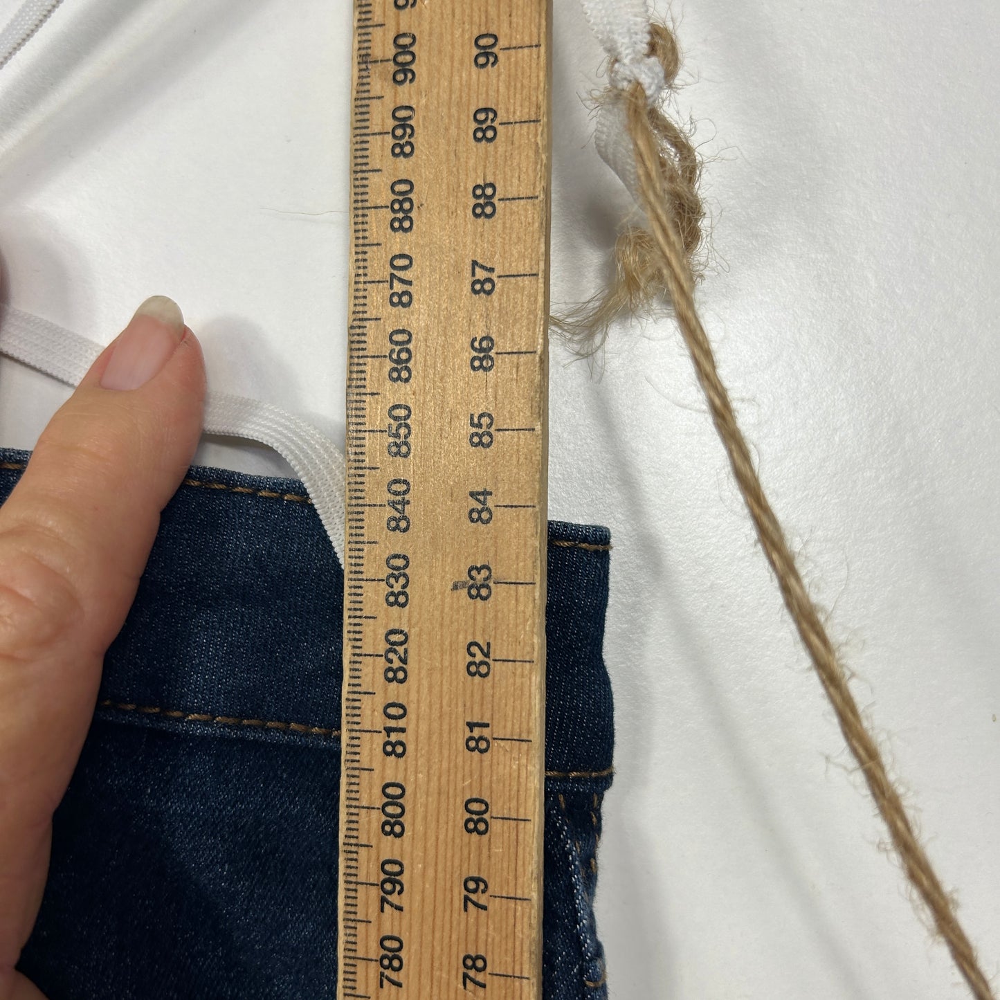 Suzanne Grae Denim Dark Navy Blue Denim Capri Pants - Size 24