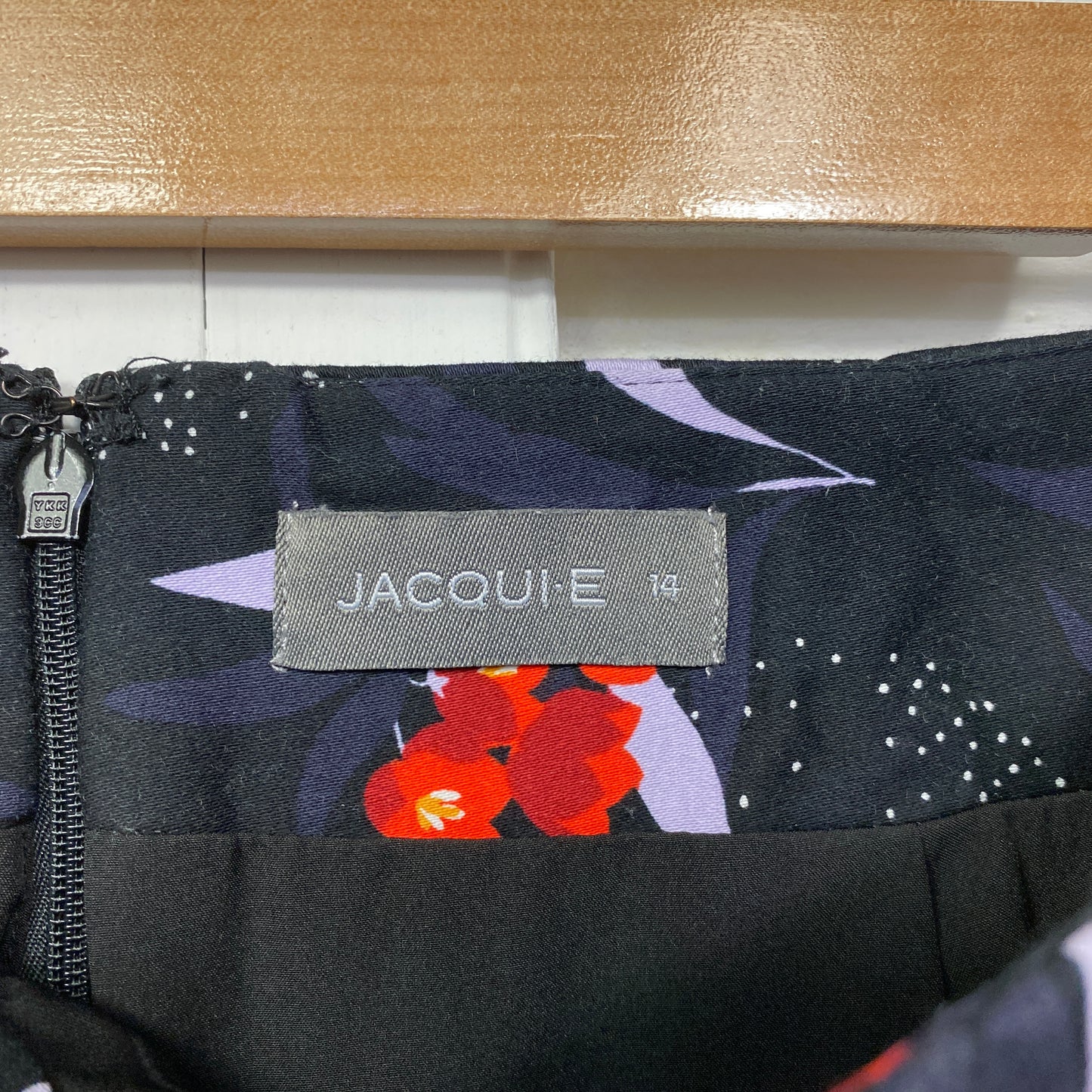 Jacqui E Skirt Size 14 Pencil Floral Multicoloured Knee Length Office