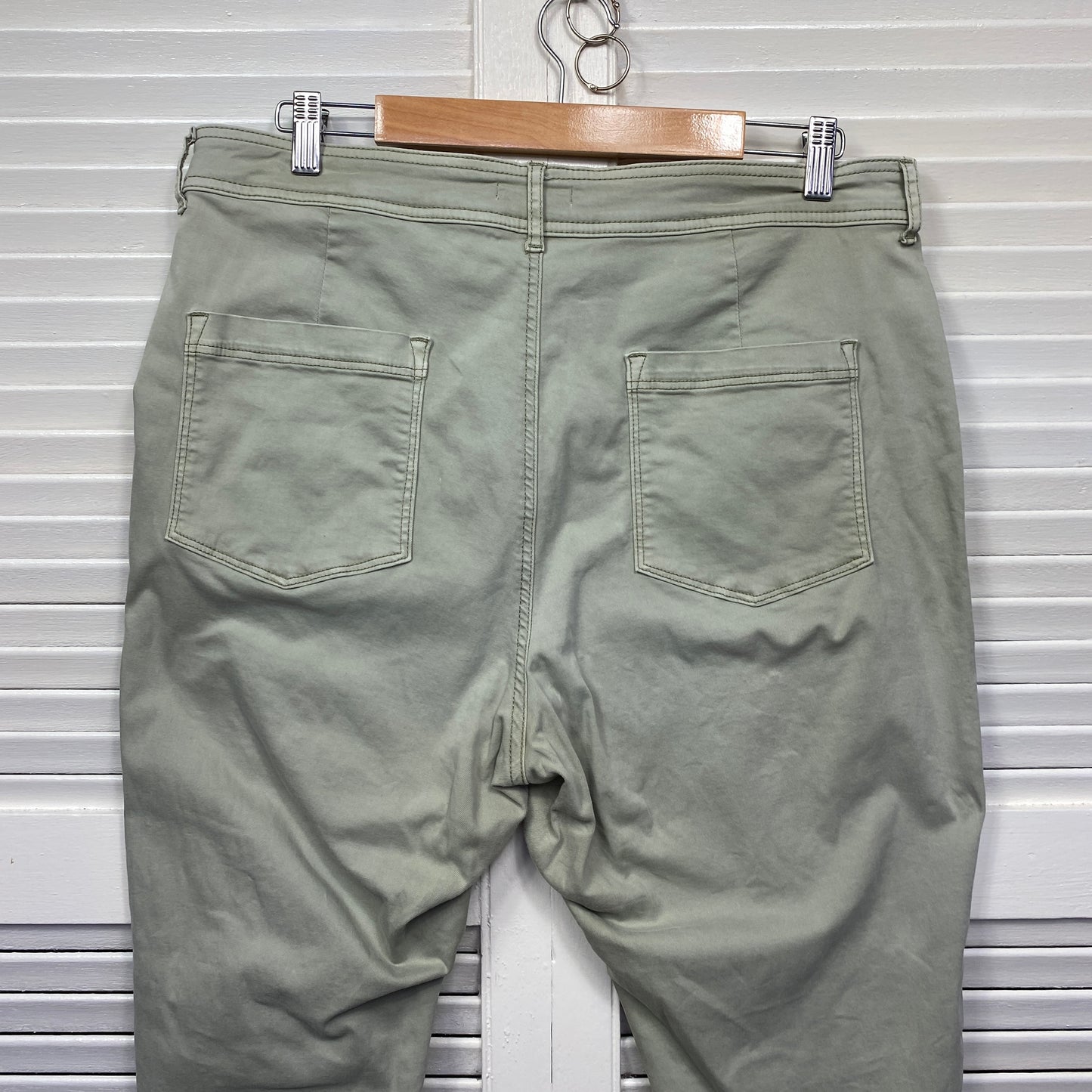 Target Jogger Pants Size 16 Green Pockets