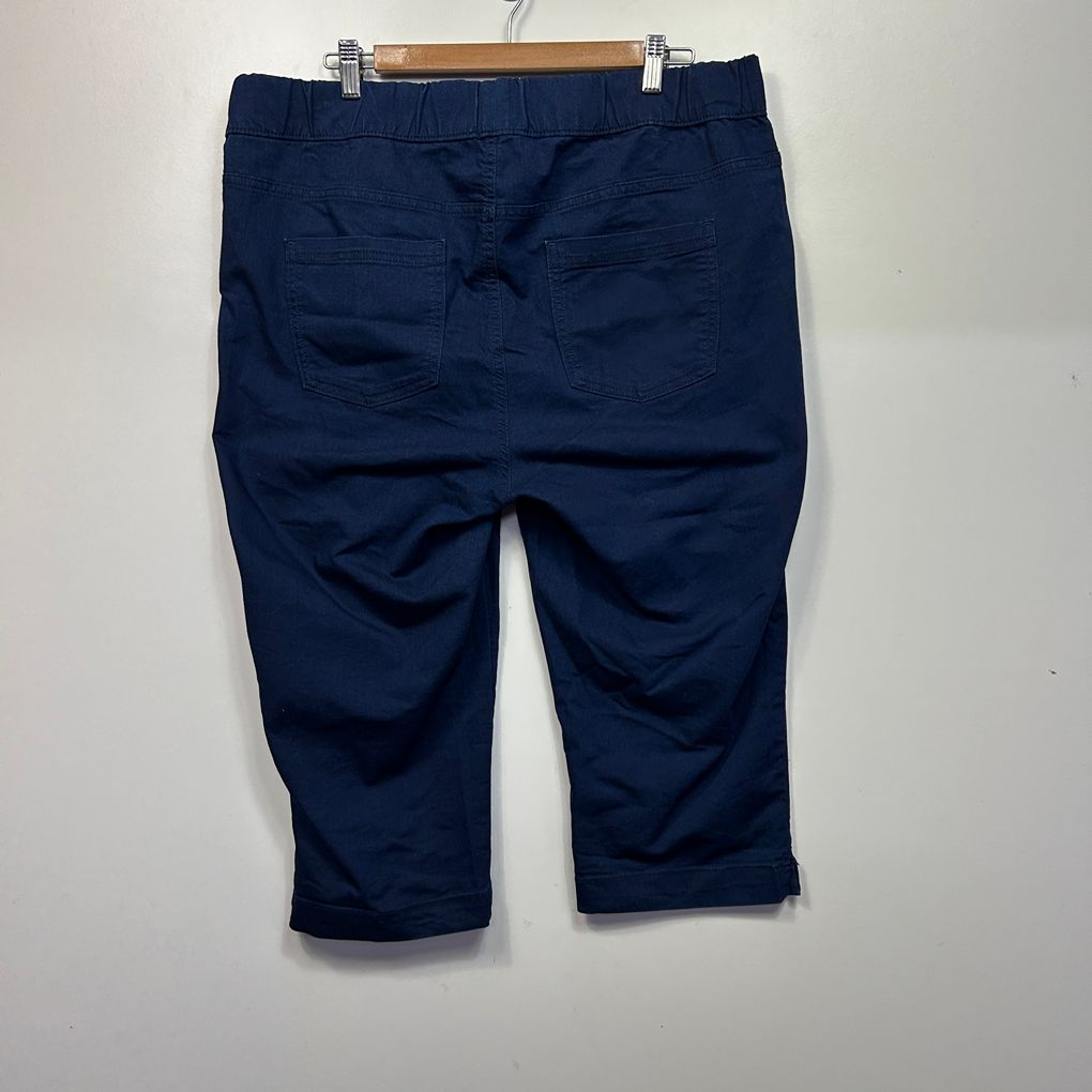 Belle Curve Denim Cropped Pants - Size 18