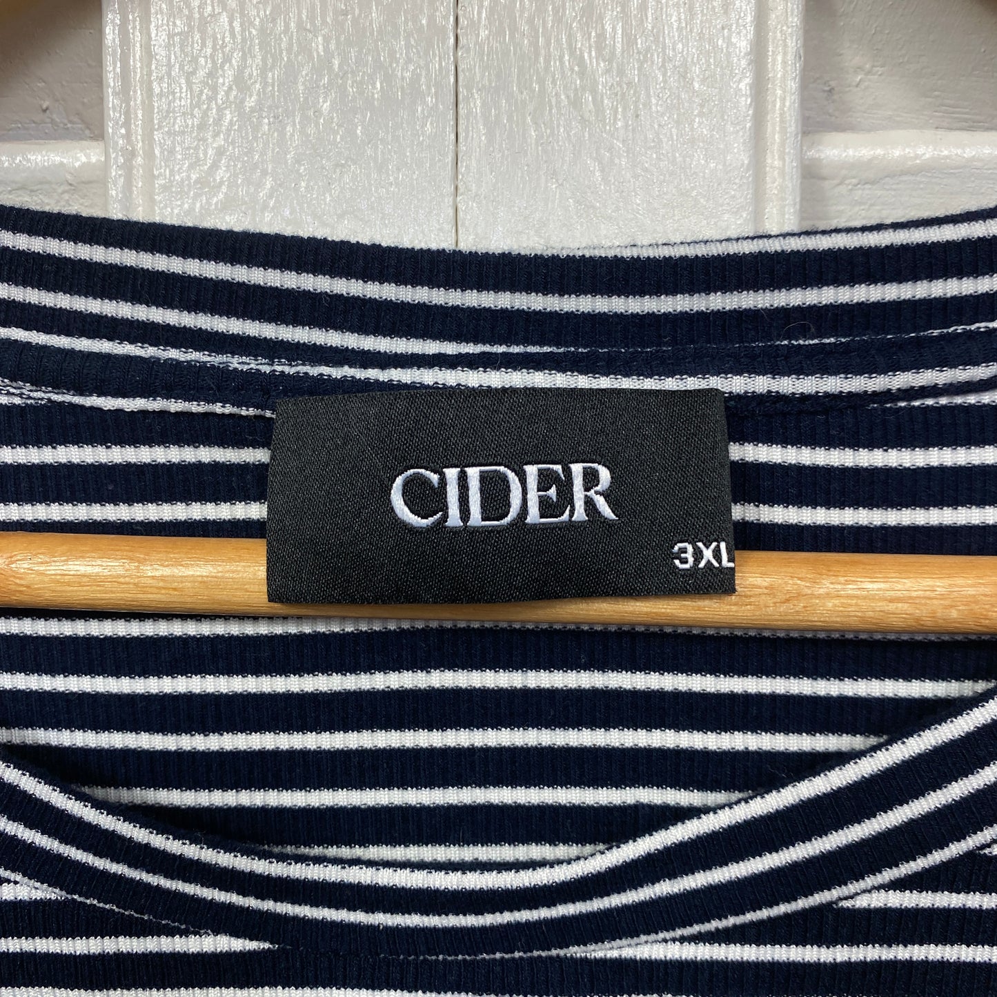 Cider Crop Top Tshirt Size 16 18 3XL Black Striped Short Sleeve