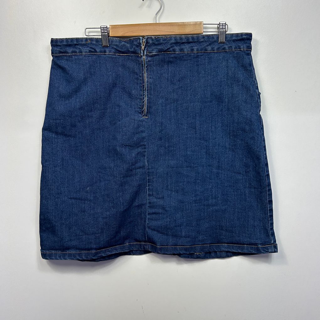 Rockmans Blue Denim Skirt - Size 18 (Fault - marks)