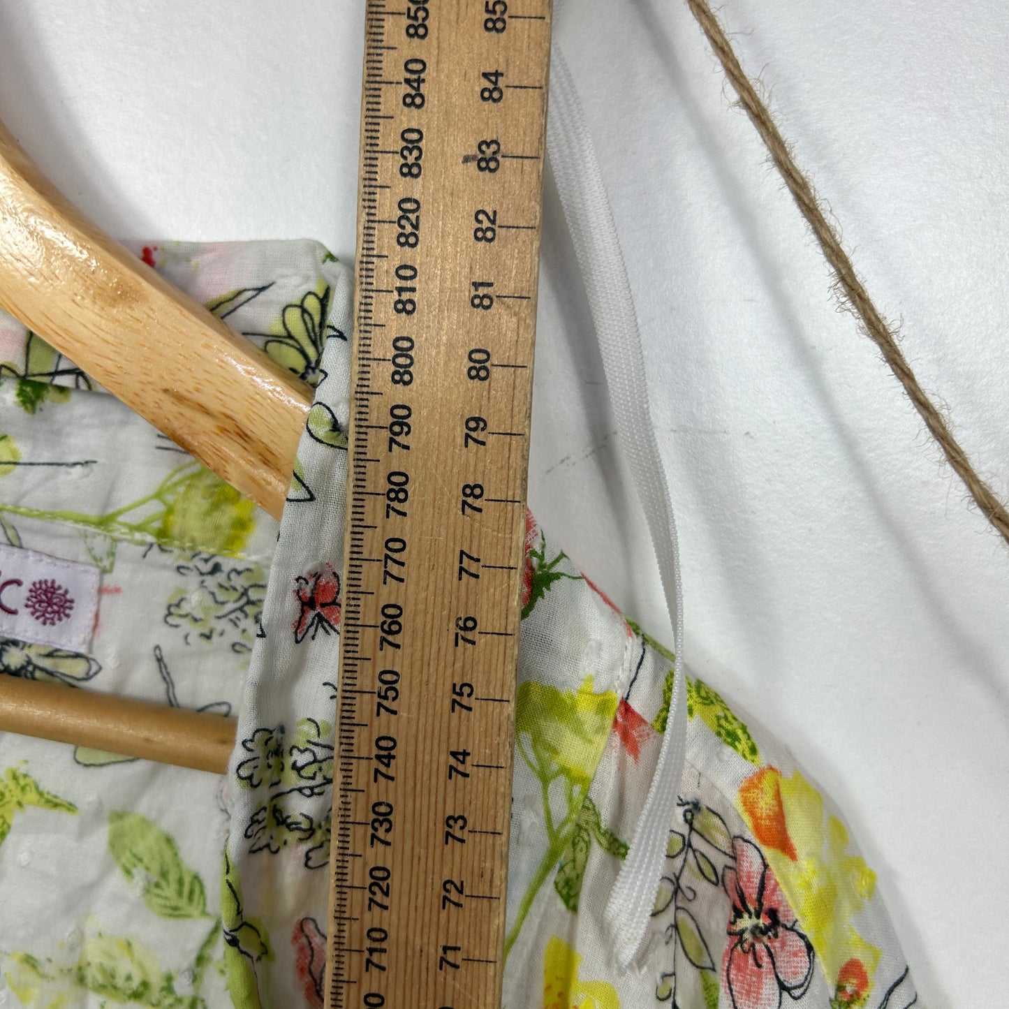 Naudic White Floral Print Kimono - Size 12/14/16