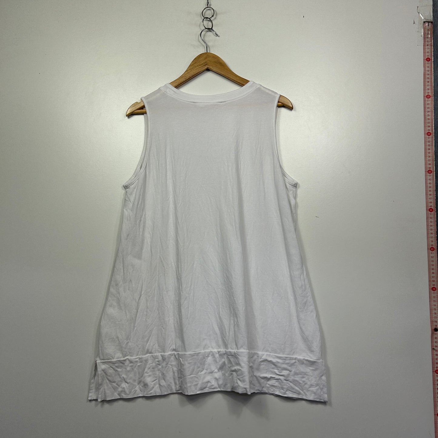 Virtuelle White Sleeveless Tunic Top - Size 16