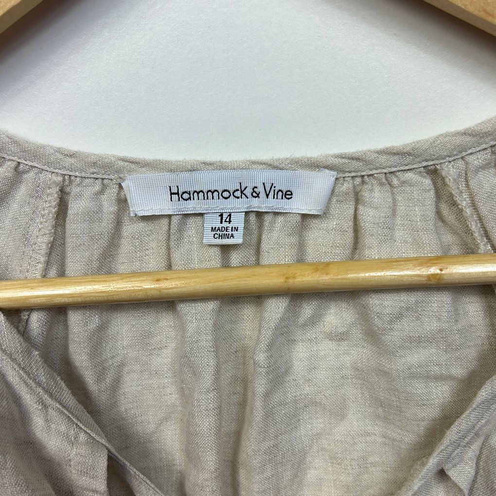 Hammock & Vine Beige Linen Top - Size 14