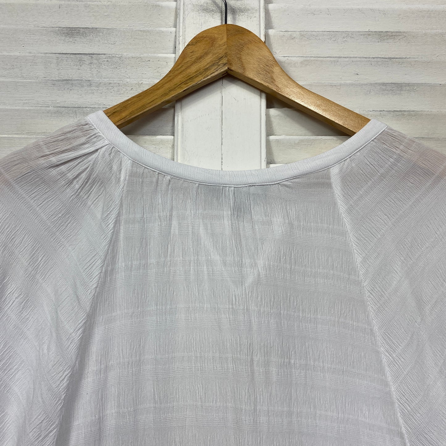 Suzanne Grae Top Size 16 White Short Sleeve