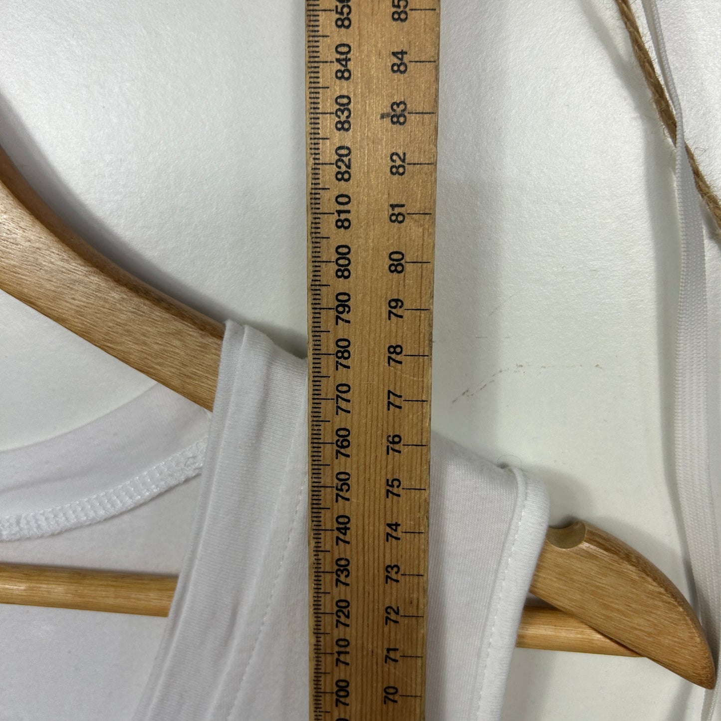 Virtuelle White Sleeveless Tunic Top - Size 16