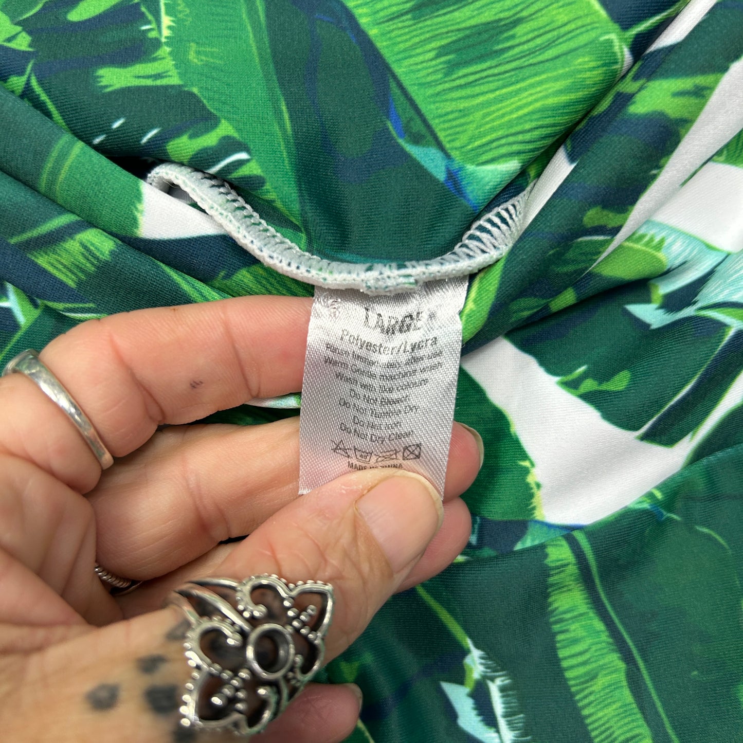 Exoticathletica Leggings Size Large 14 Green Leaf Print
