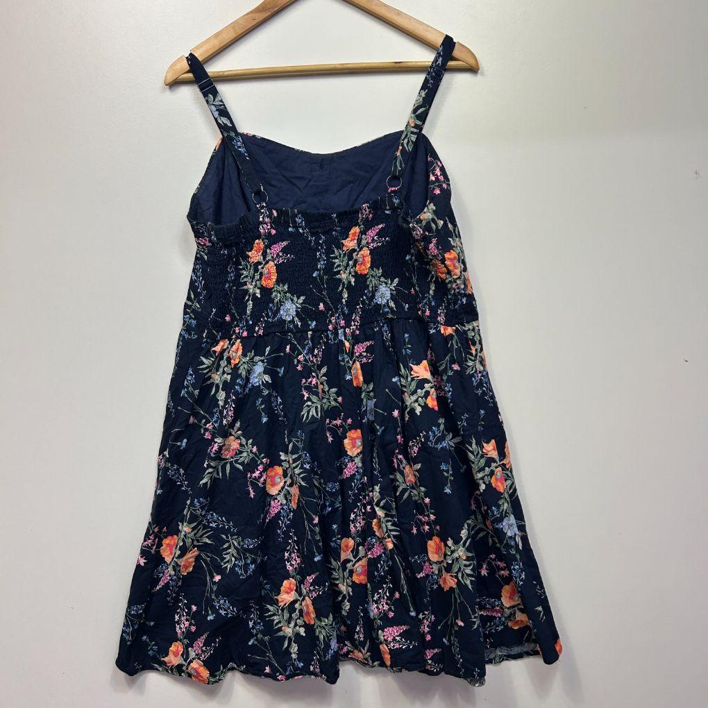 Avella Navy Floral Dress - Size 18