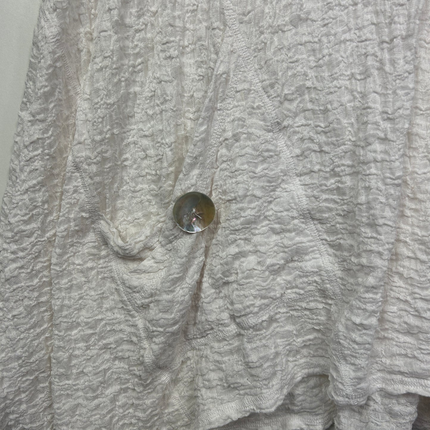 Taking Shape White Textured Tunic Top - Size 12/14