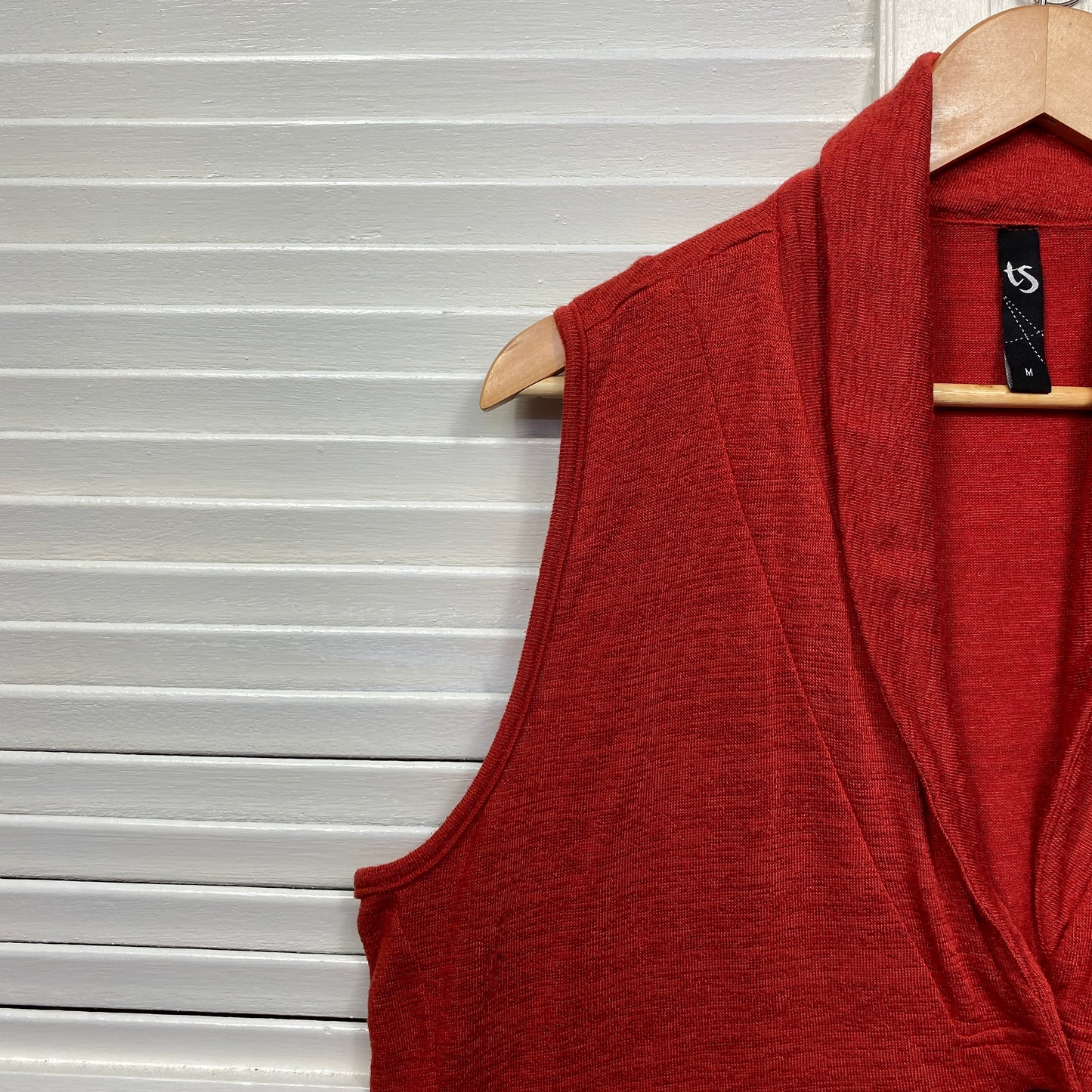 Taking Shape Top Size 18 Medium Sleeveless Knit Red