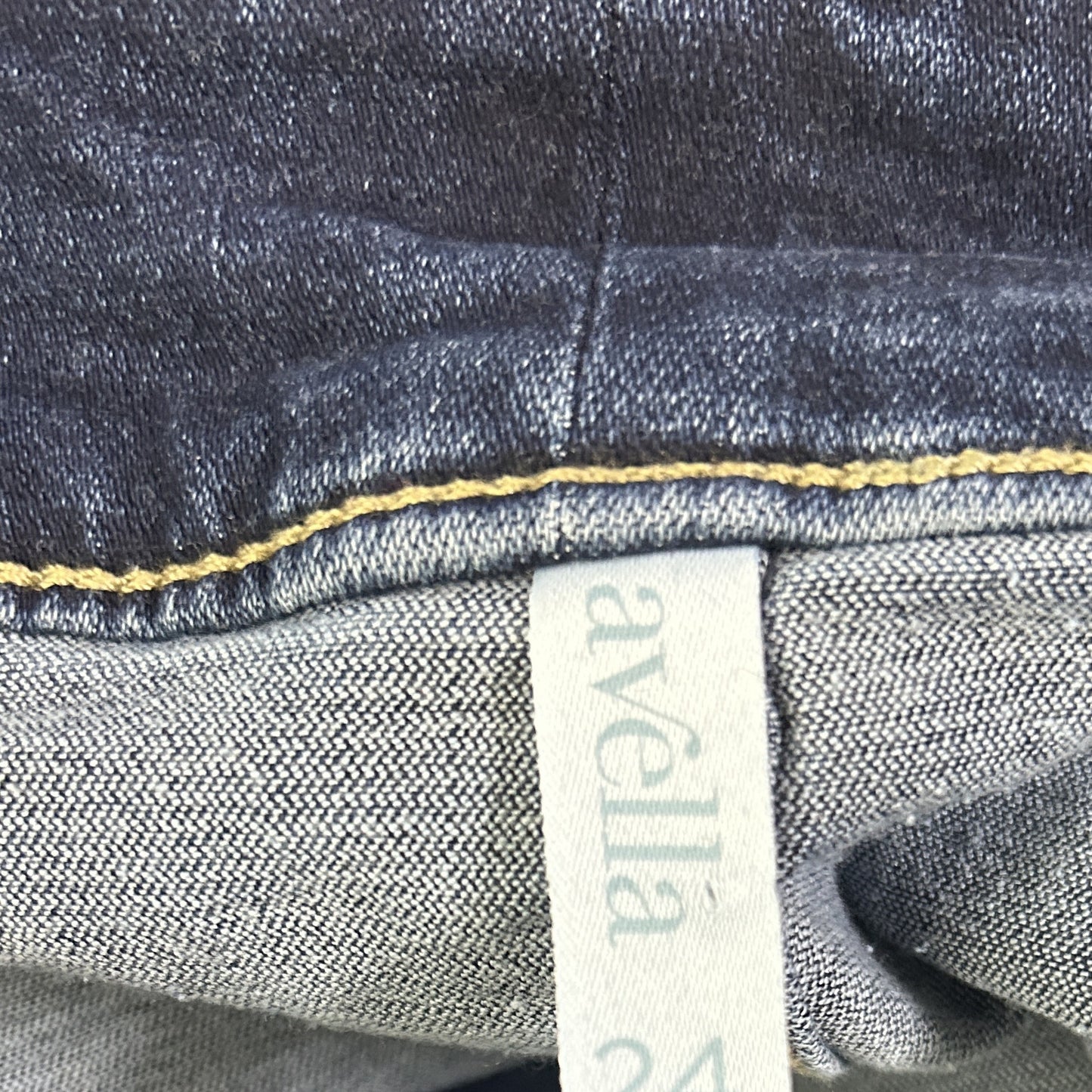Avella Blue Jeans - Size 24