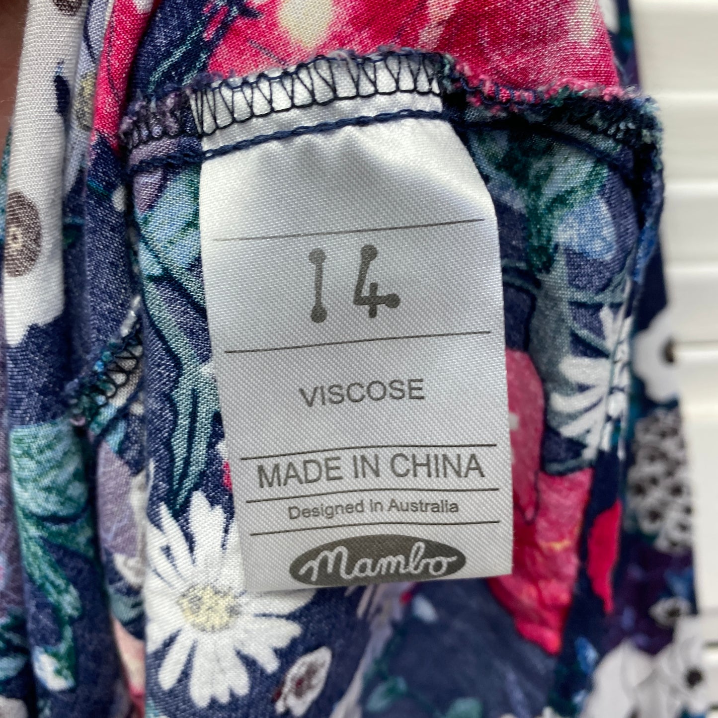 Mambo Top Size 14 Floral Long Sleeve Viscose