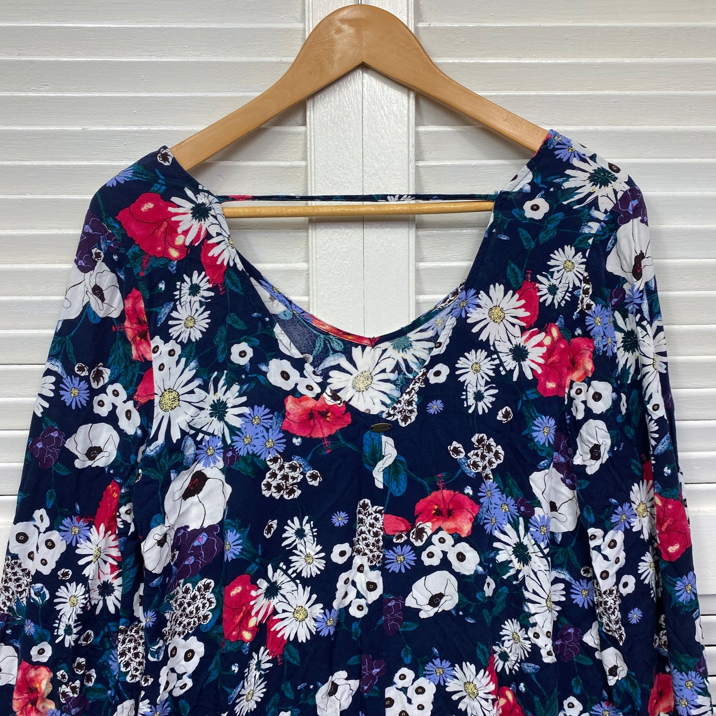 Mambo Top Size 14 Floral Long Sleeve Viscose