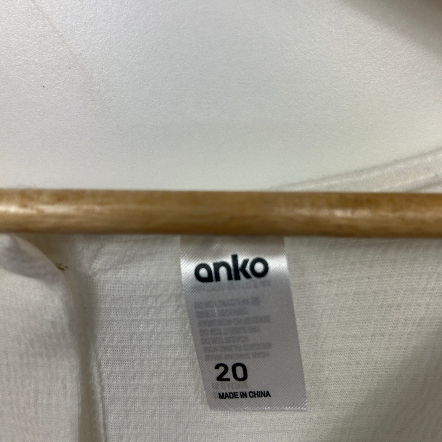 Anko Top Size 20 Cream Short Sleeve