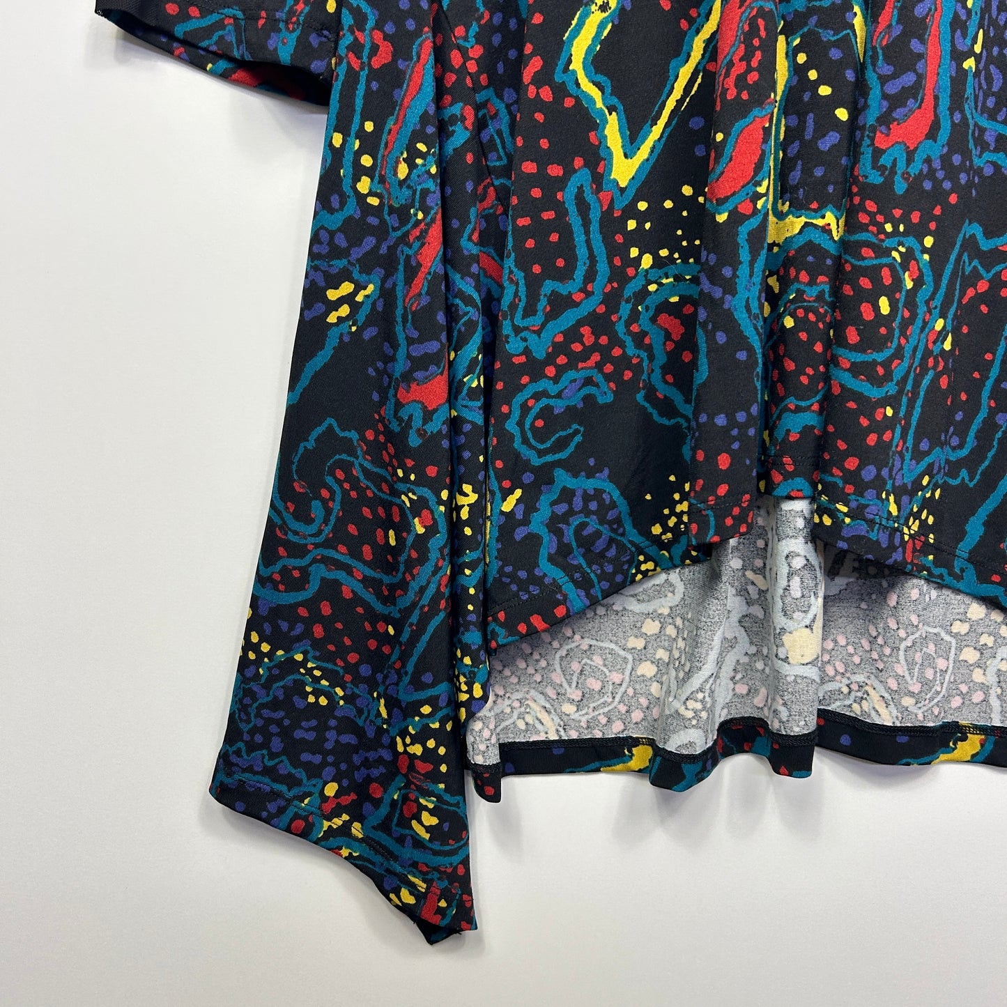 Avenue Tunic Top Size 22 24 Long Sleeve Multicoloured
